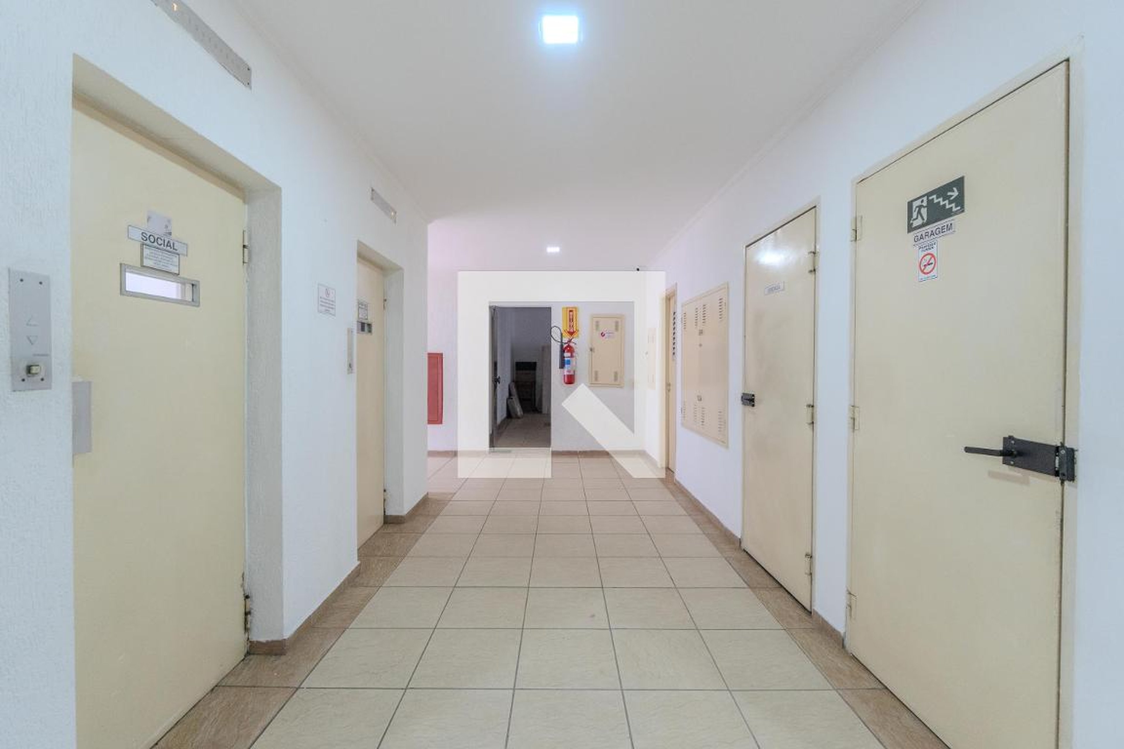 Hall de entrada - Edifício Araken de Moraes