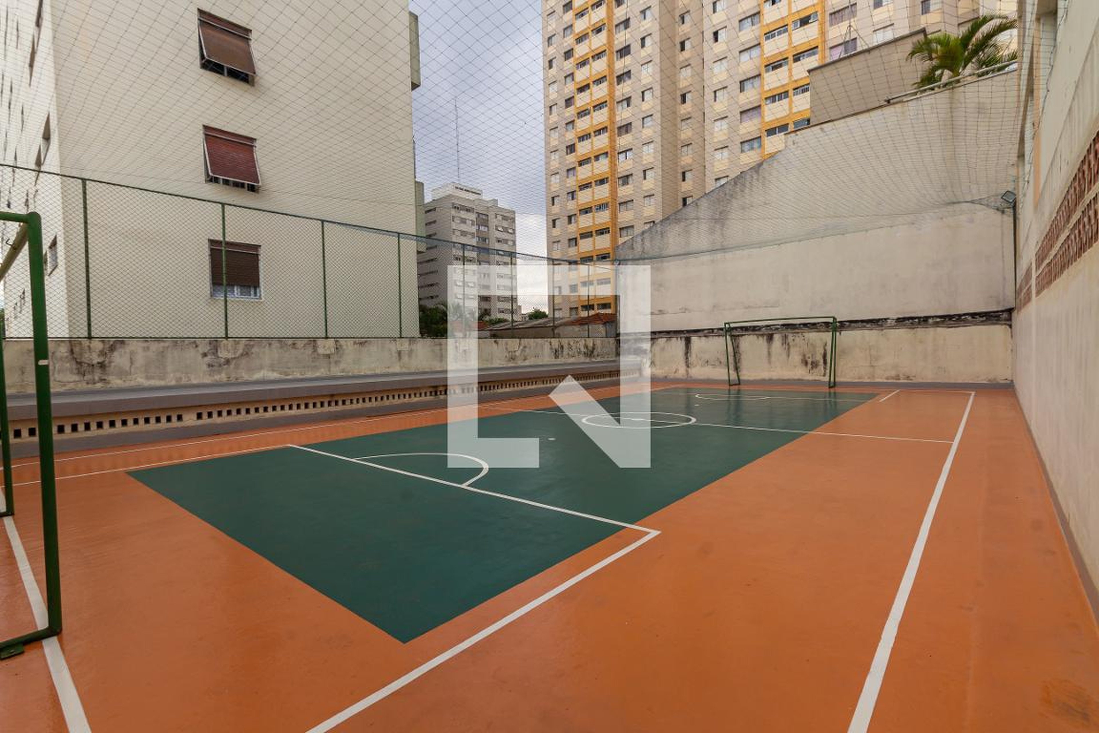 Quadra Esportiva - Edifício Silvia Maria