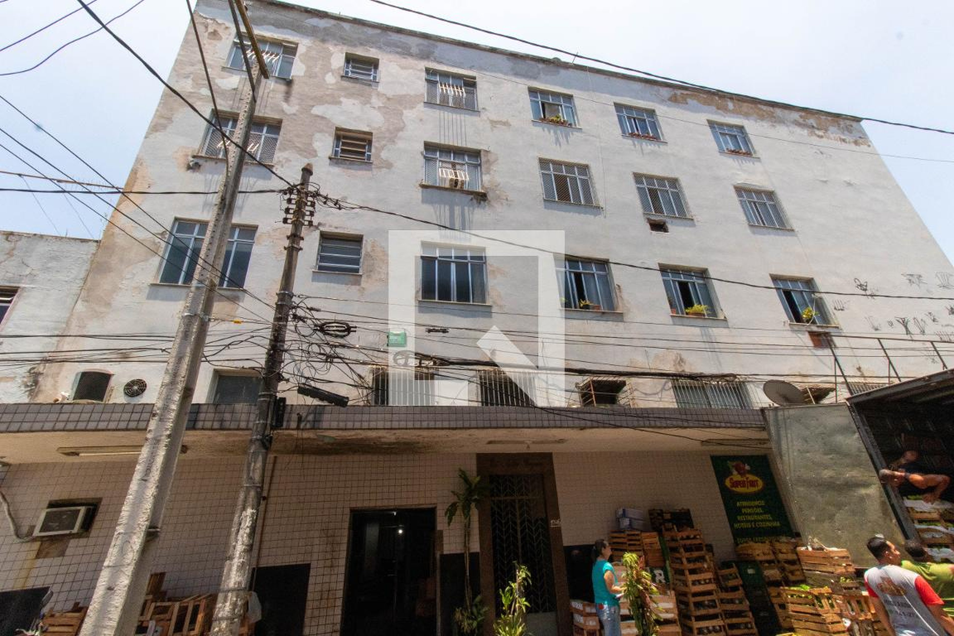 Fachada Condomínio em Alameda São Boaventura, 1046