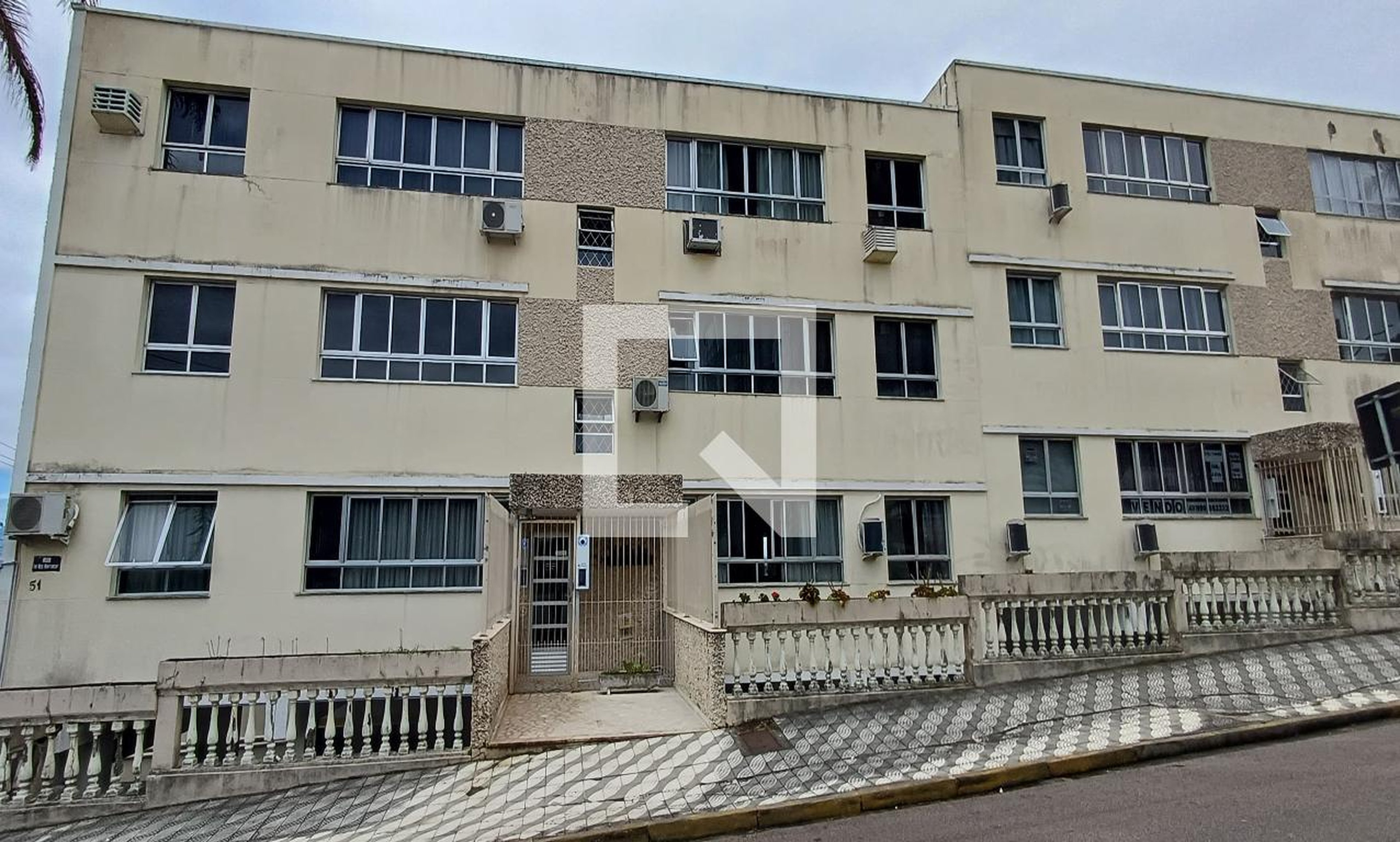 Fachada do Prédio Condomínio em Rua Ivo Réis Montenegro, 51