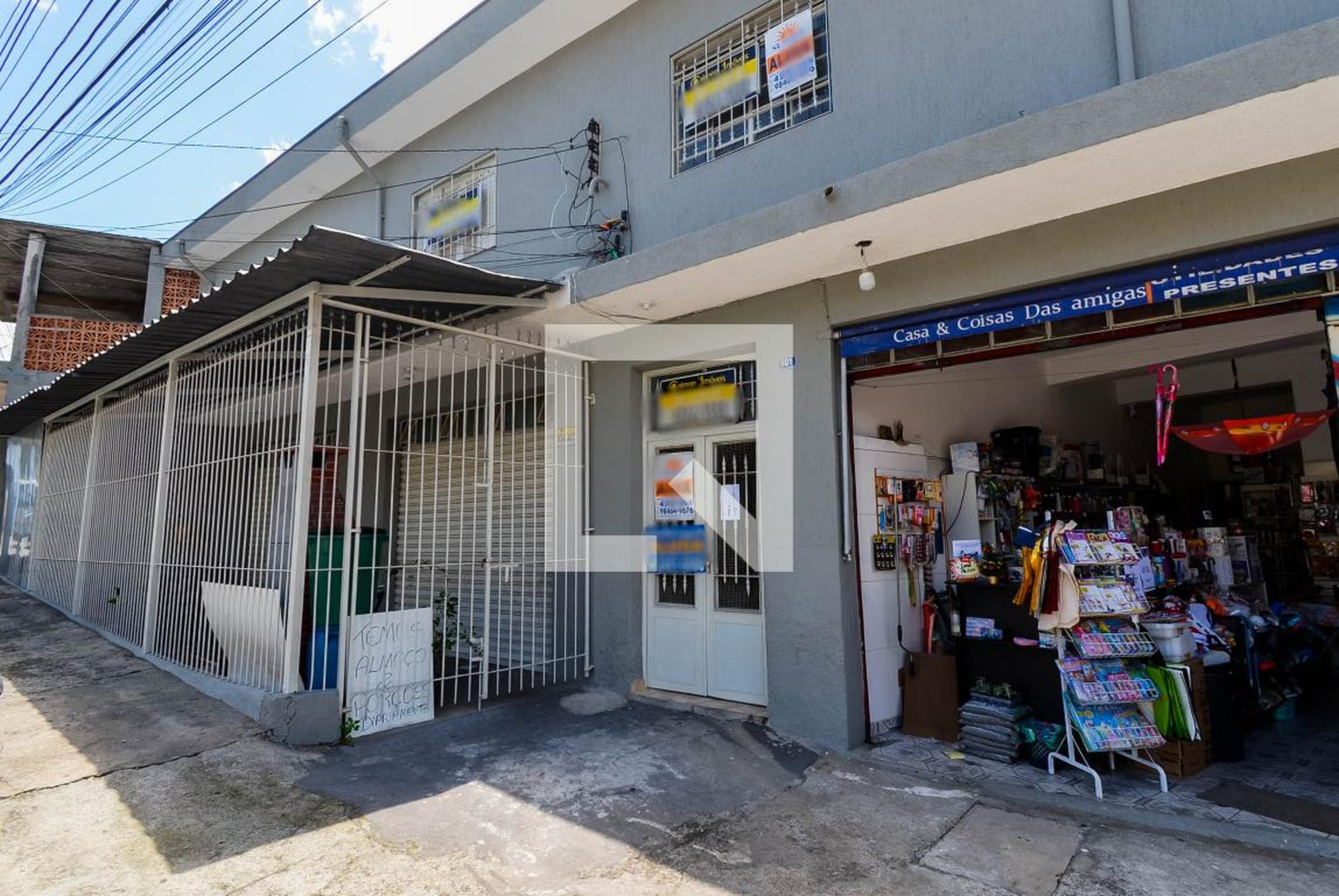 Fachada do Prédio Condomínio em Rua Doutor José Waldir Carrara, 301