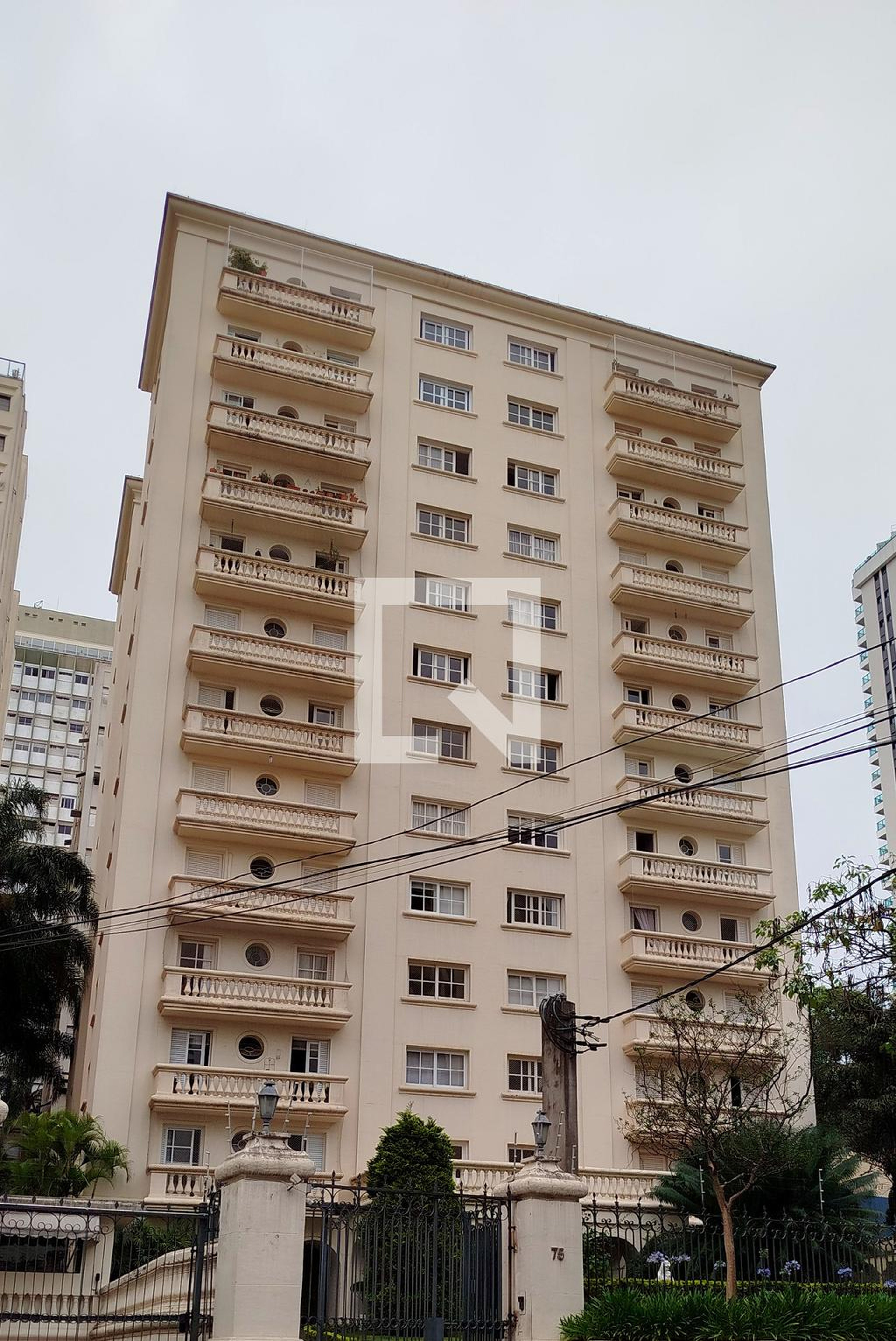 Fachada Condomínio Mansão Boudelaire