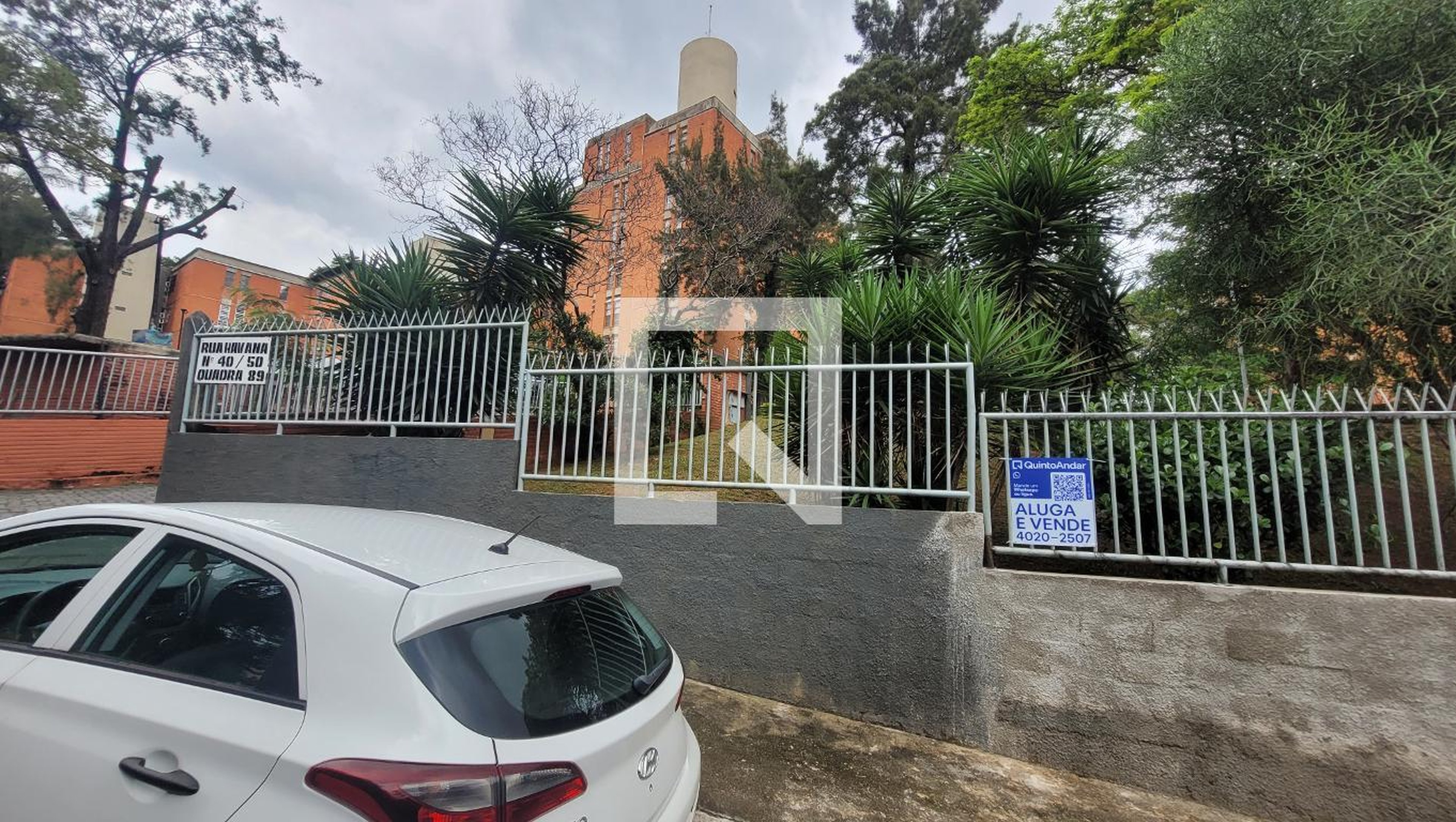 Fachada Condomínio em Rua Havana, 50