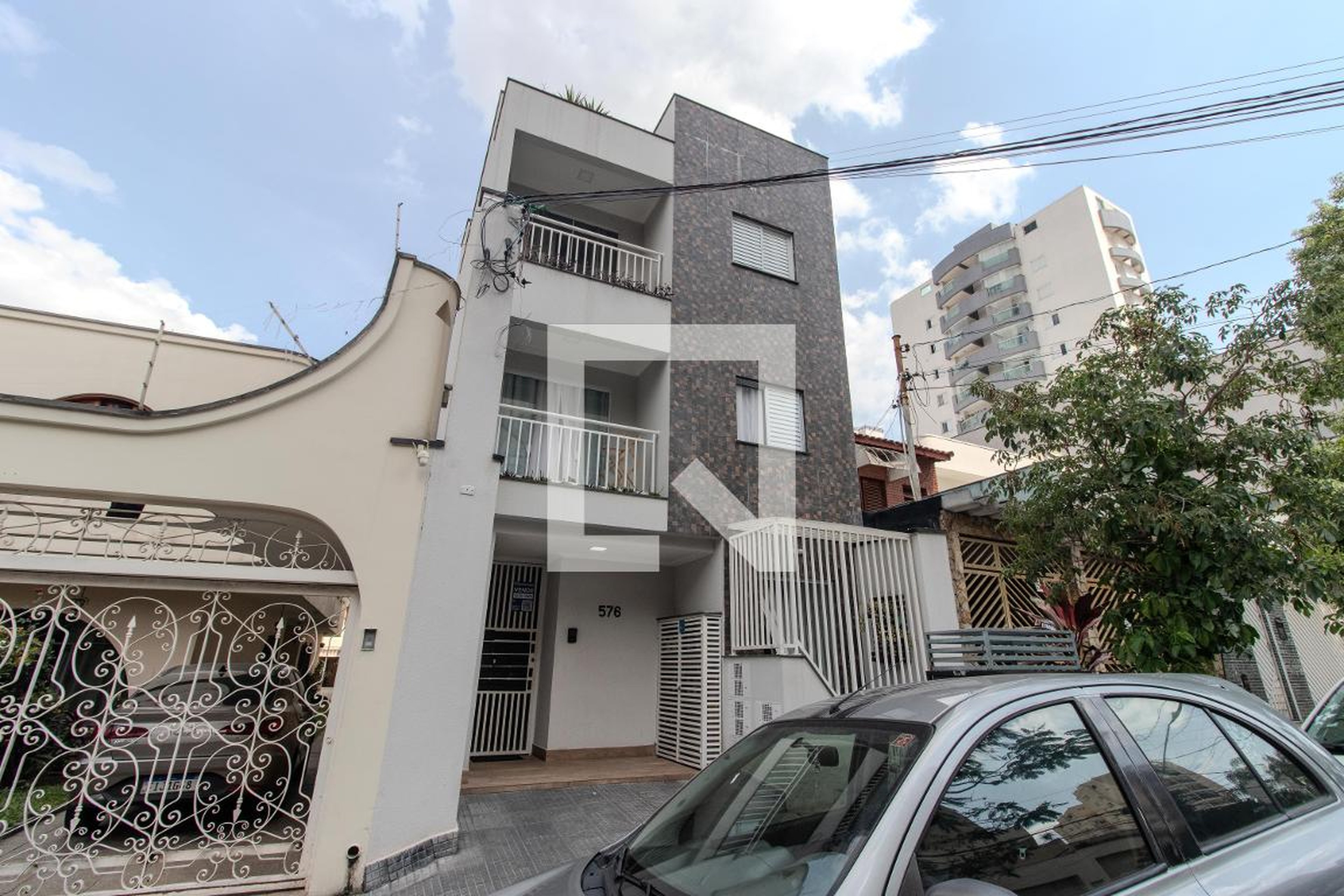 Fachada Condomínio em Rua Mussumés, 576