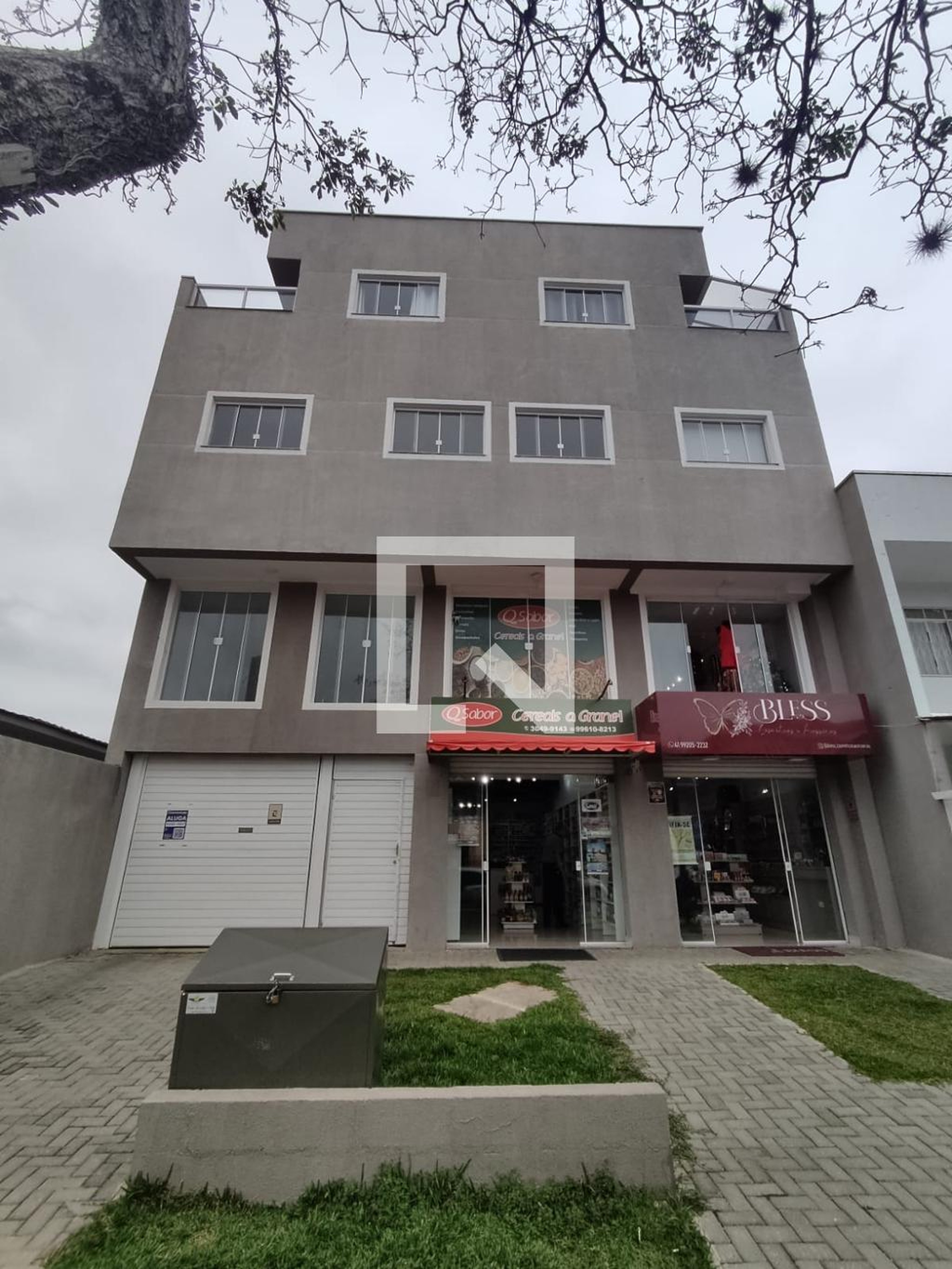 Fachada do condomínio Condomínio Casa No Fundo