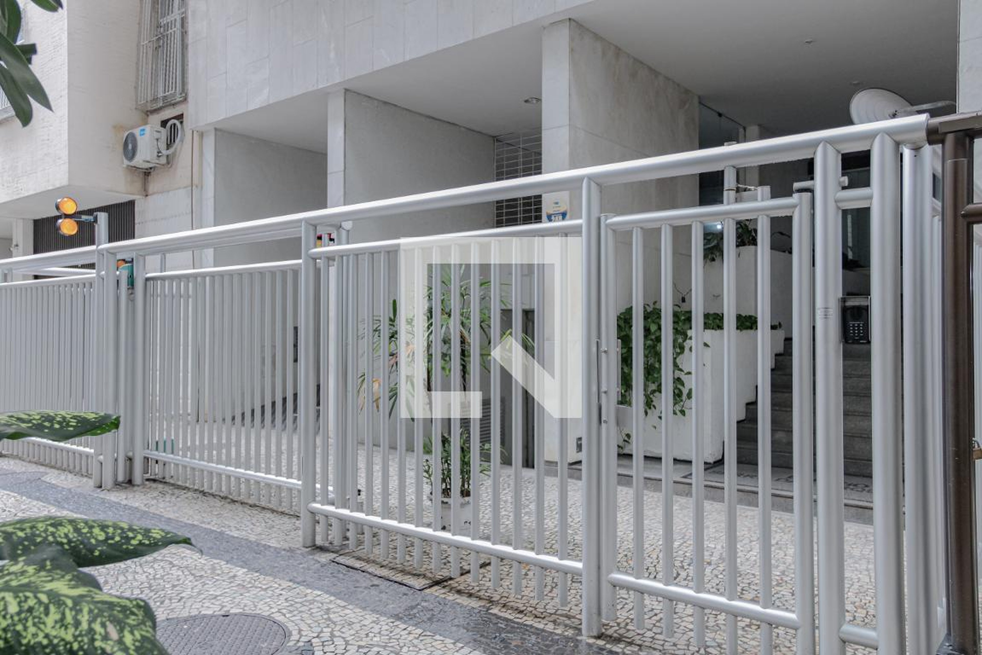 Entrada - Edifício Serra das Orquídeas