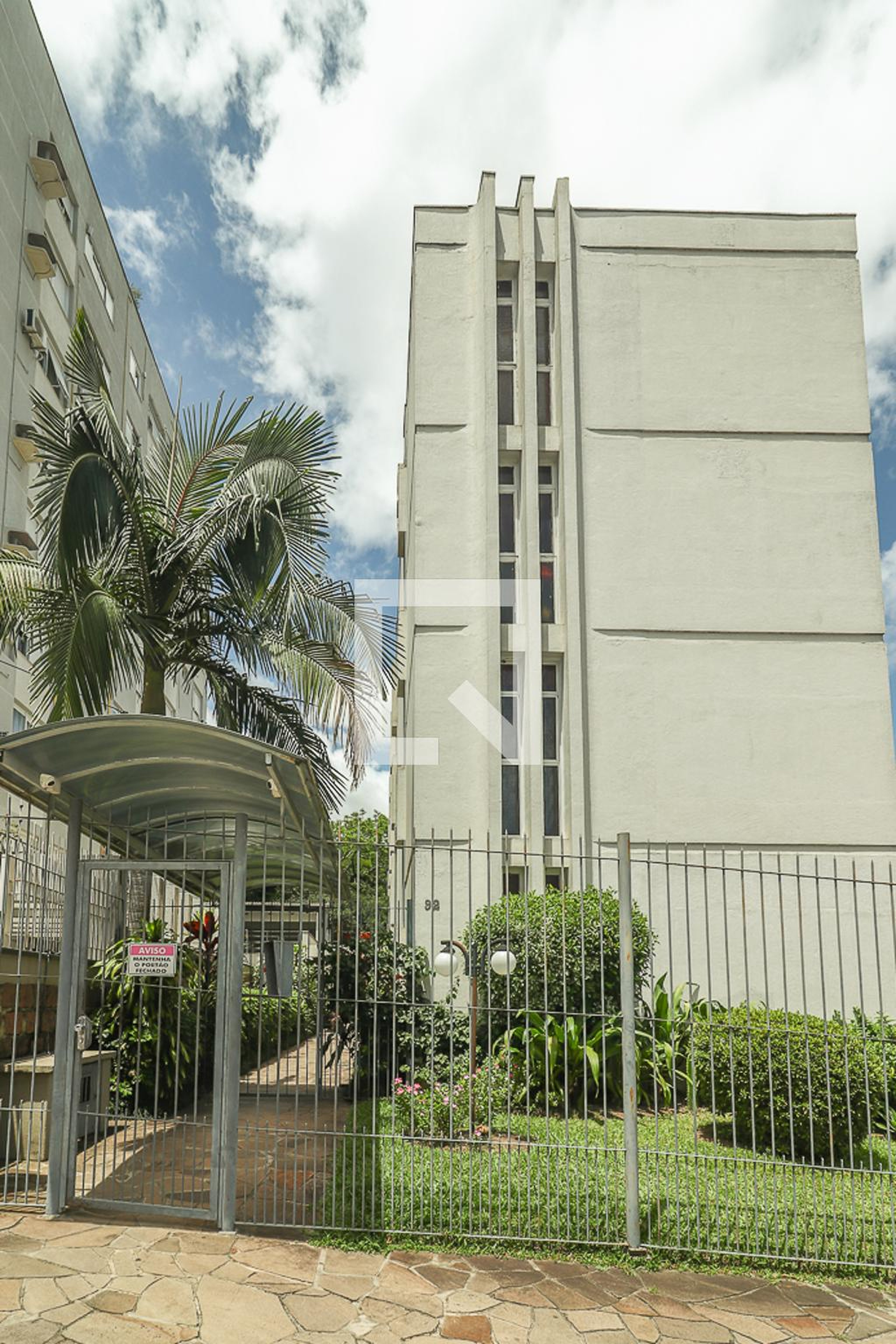 Fachada Condomínio em Avenida Montenegro, 92