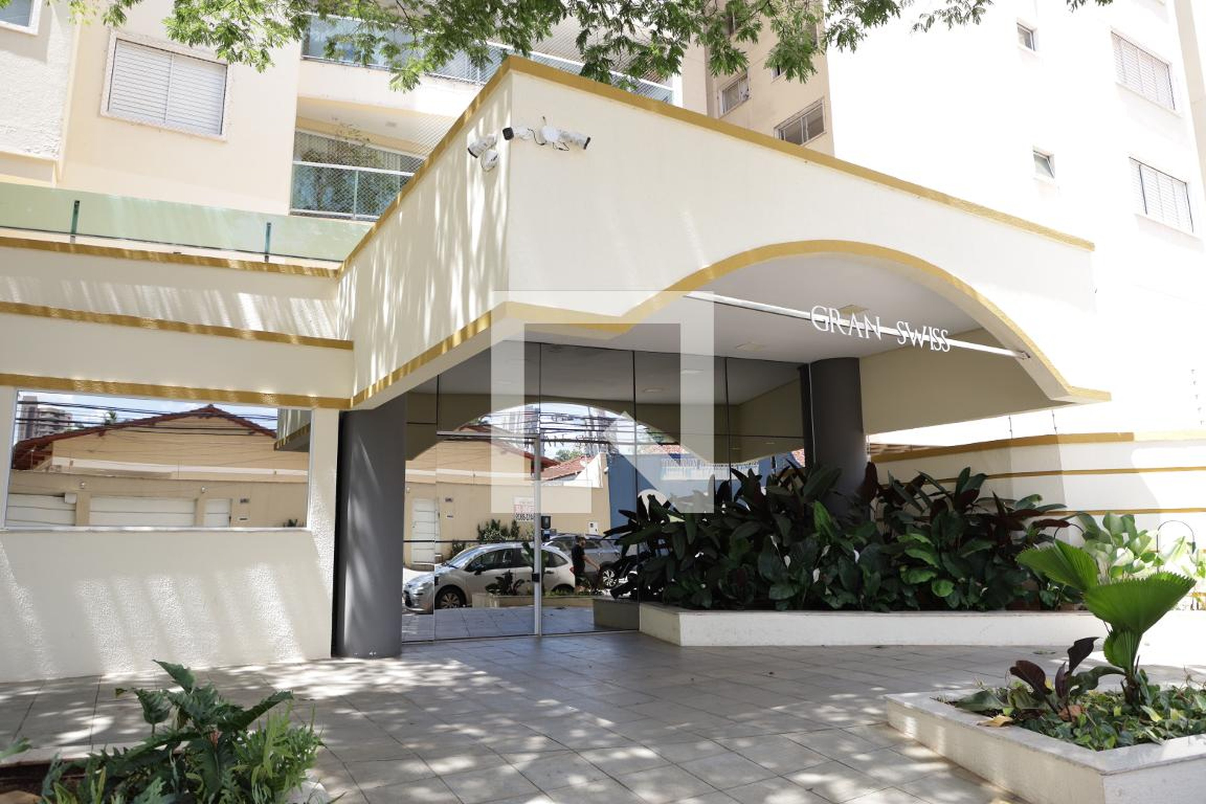 Fachada Condomínio em Rua C-263, 237