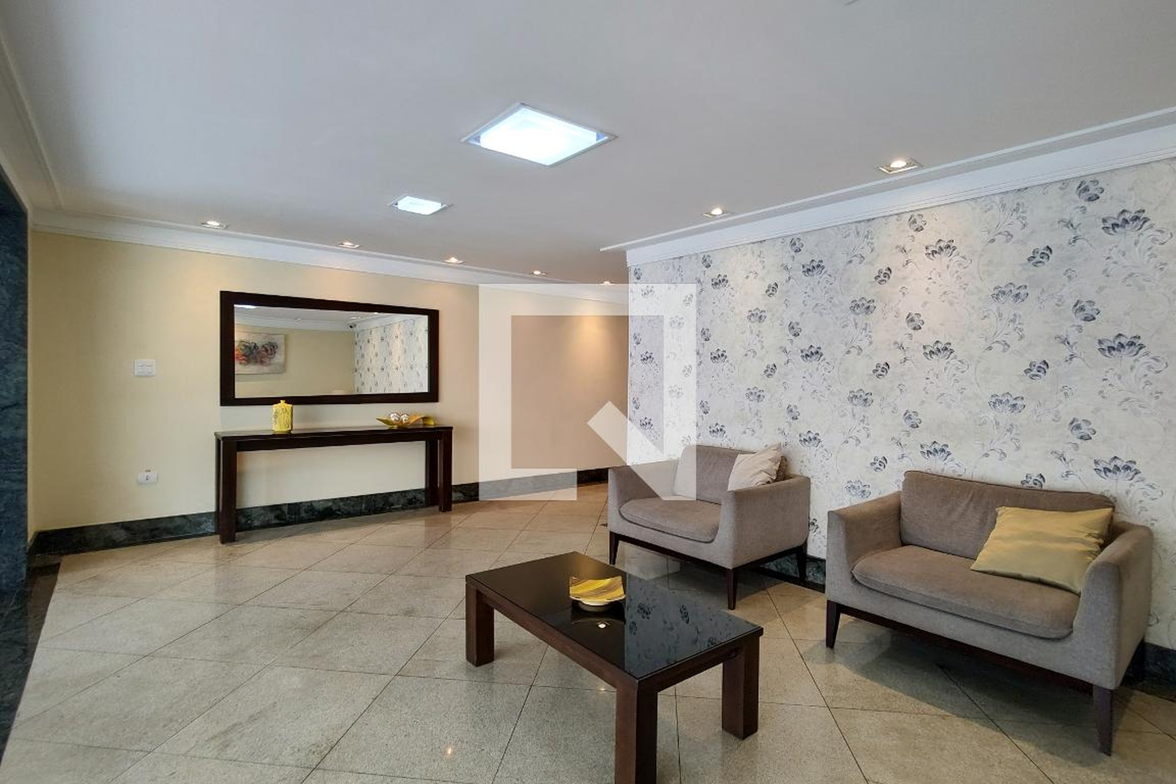 Hall de entrada - Santo Expedito X