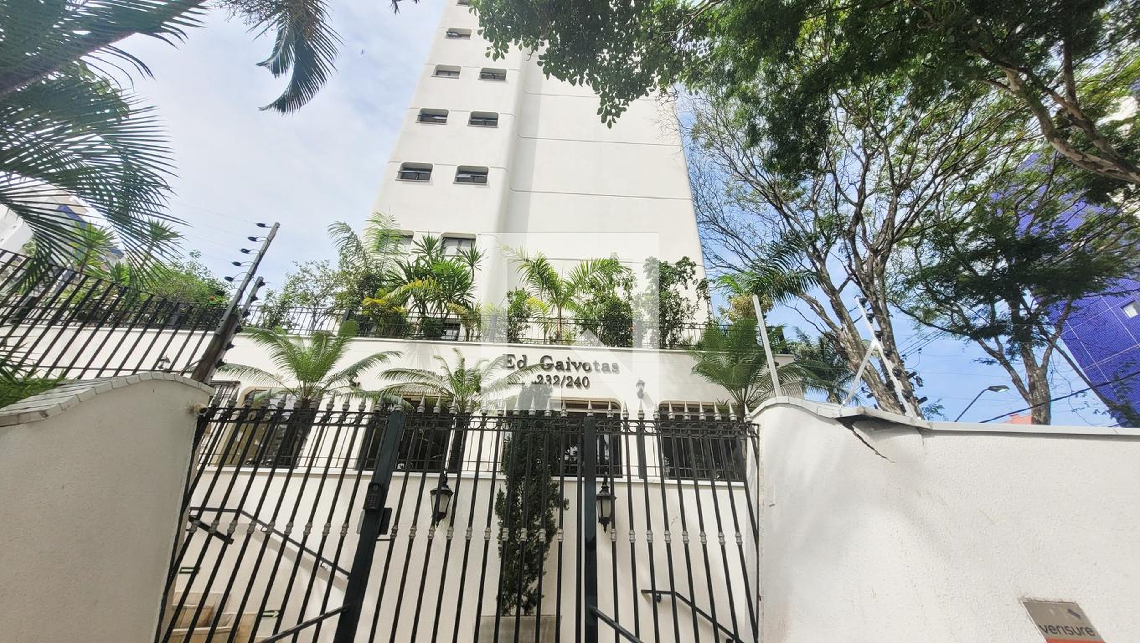 Fachada Condomínio em Rua Barata Ribeiro, 232