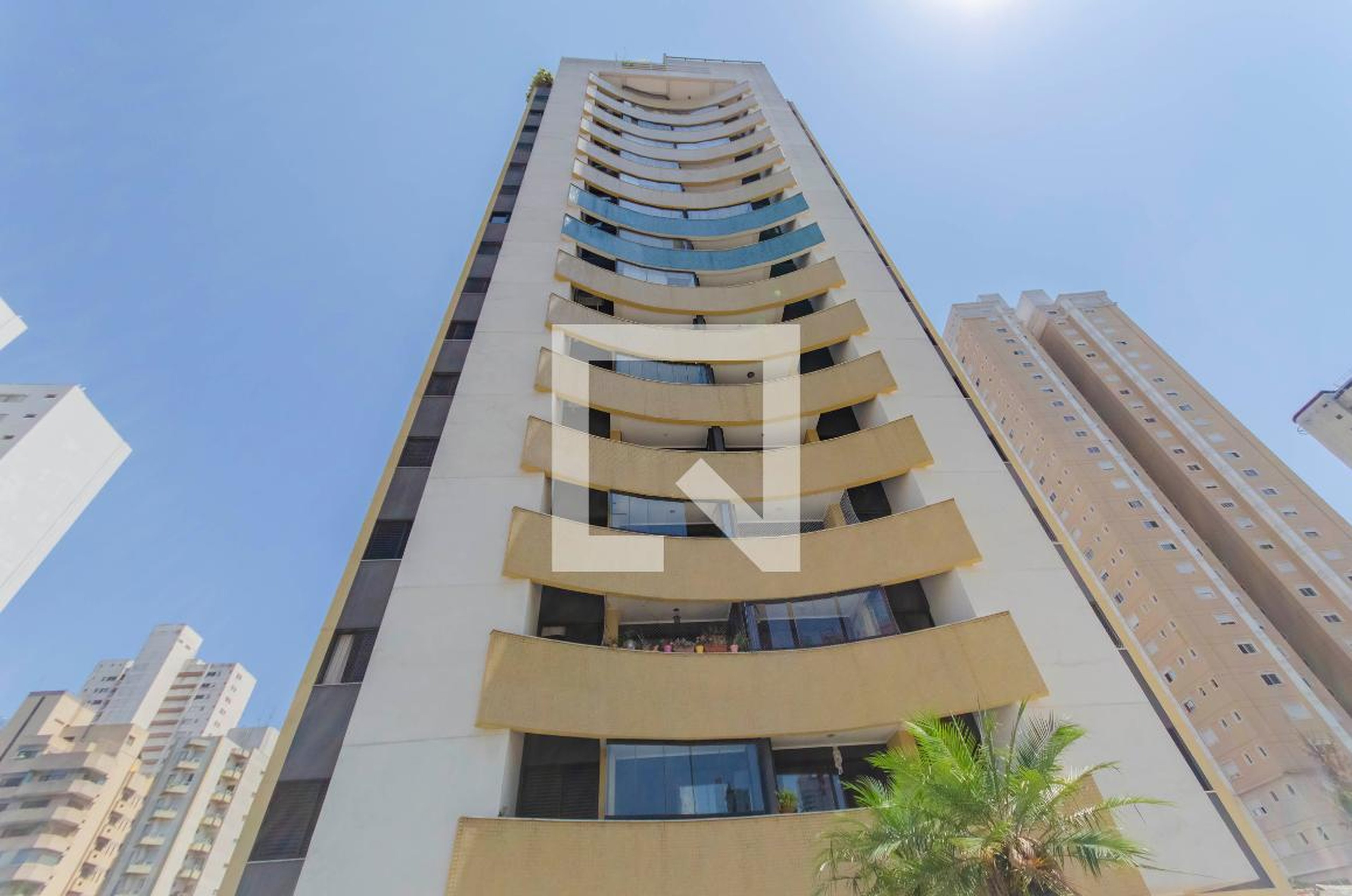 Fachada do Prédio Condomínio Saint Tropez