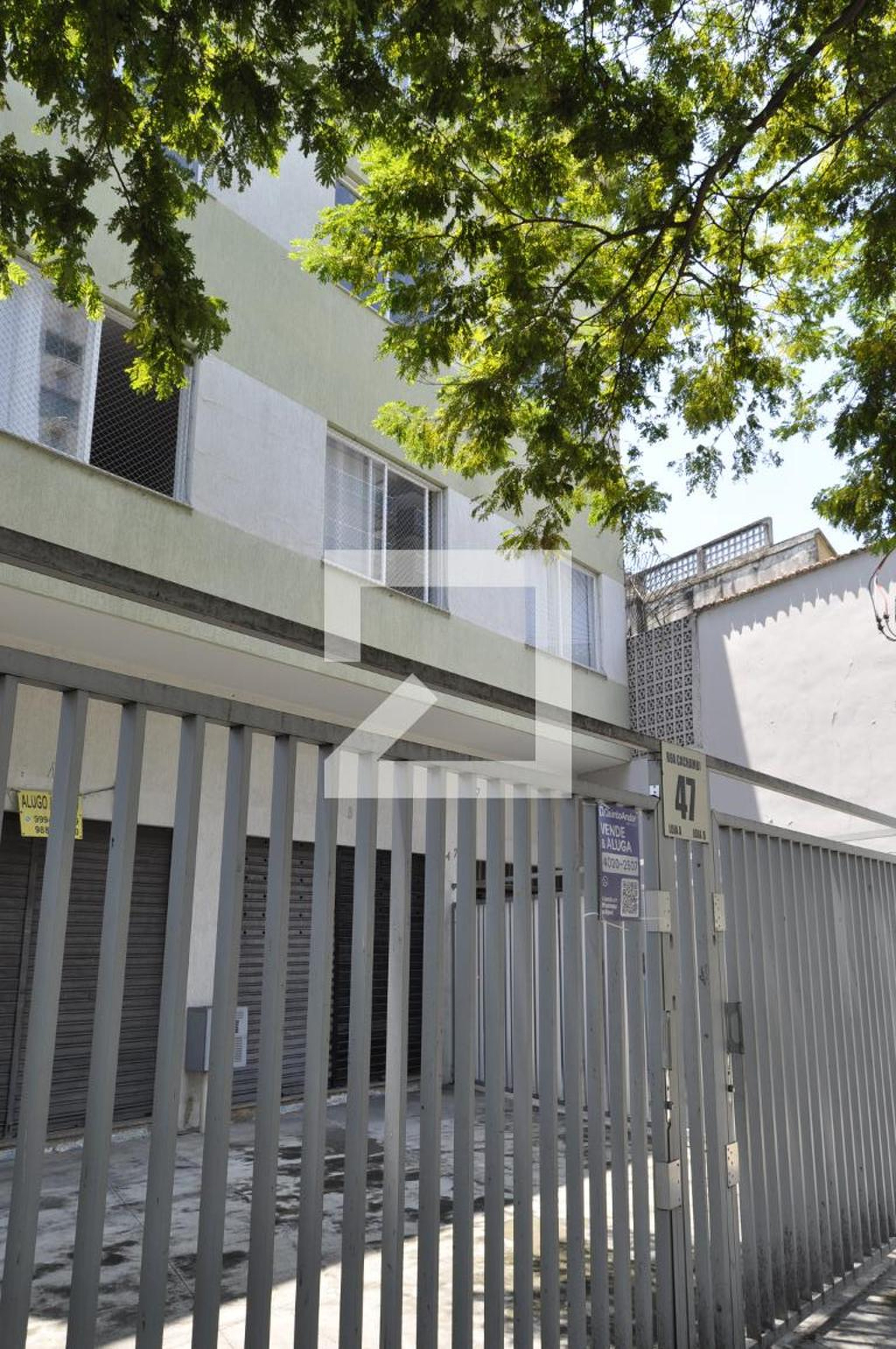 Fachada Condomínio em Rua Cachambi, 47
