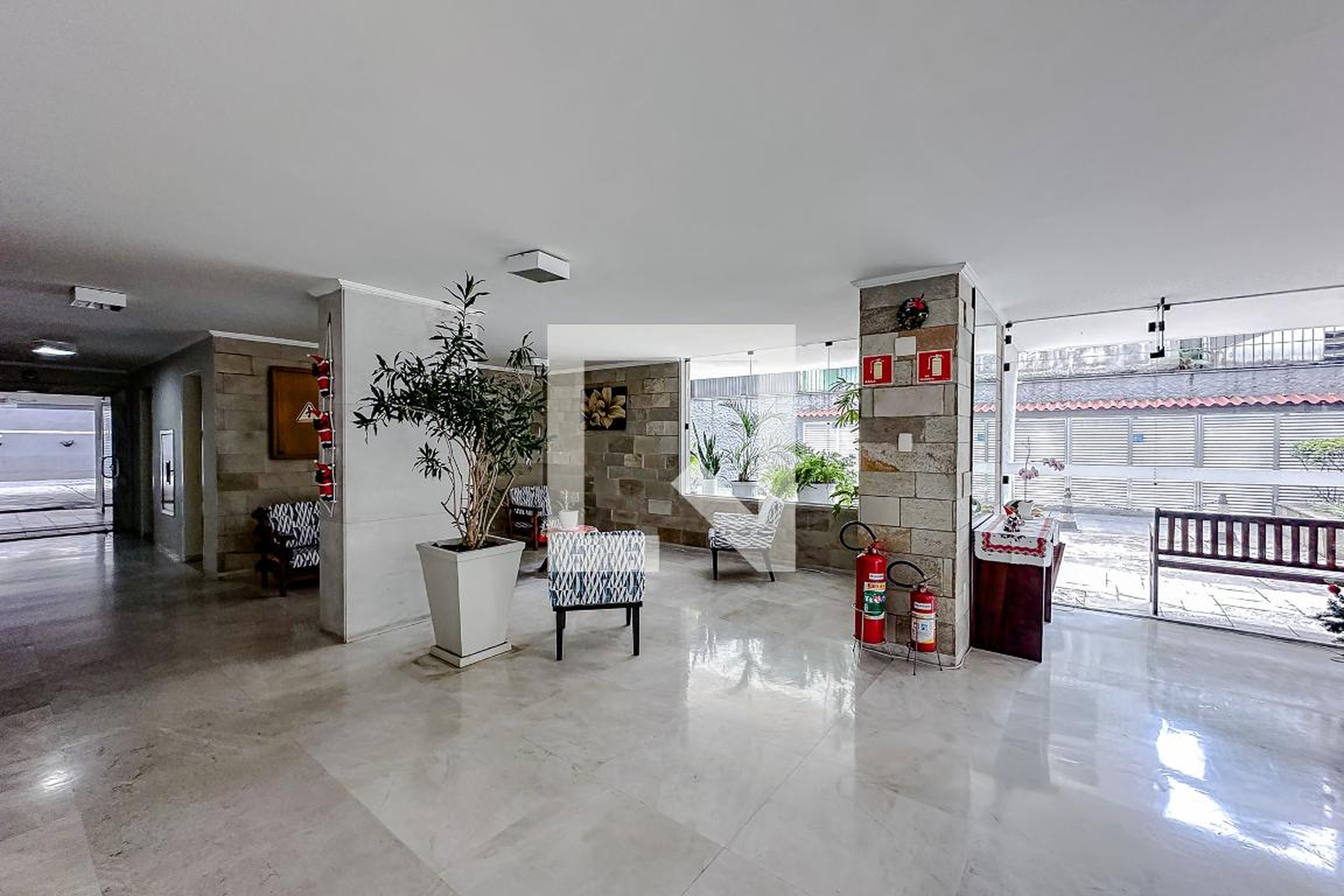 Área comum - ça de Queiroz