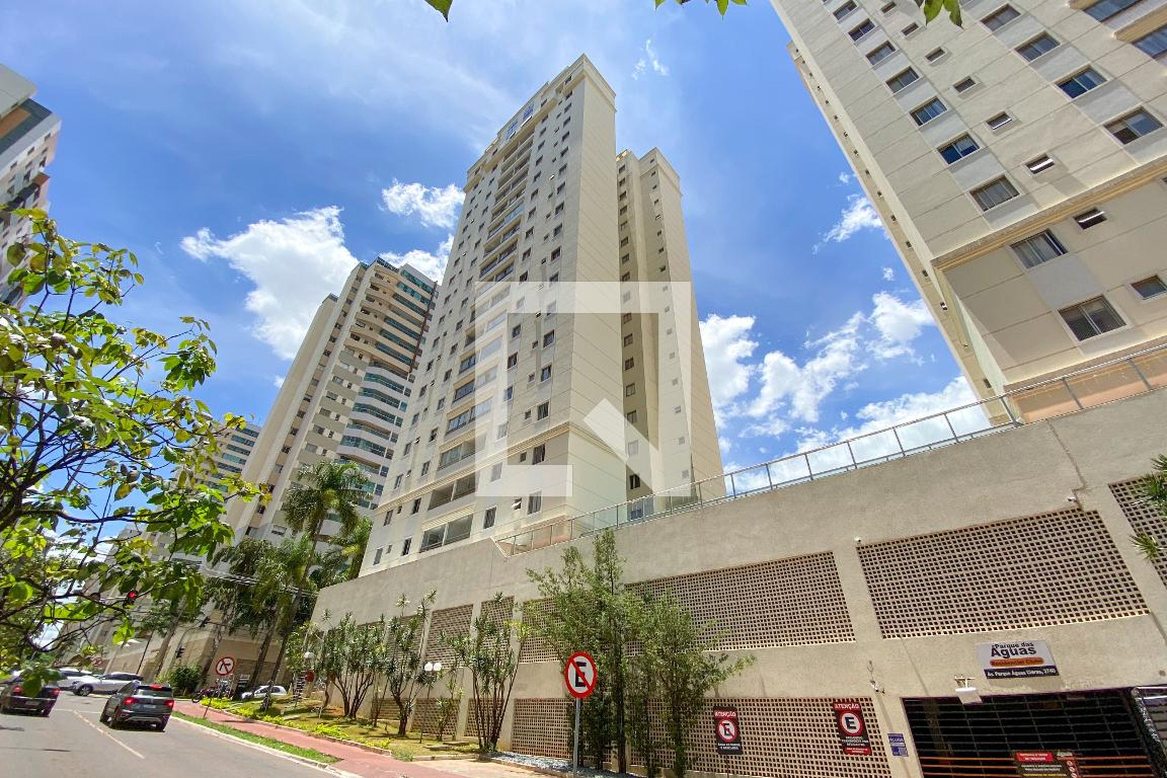 Fachada Condomínio Parque das Água Res. Clube