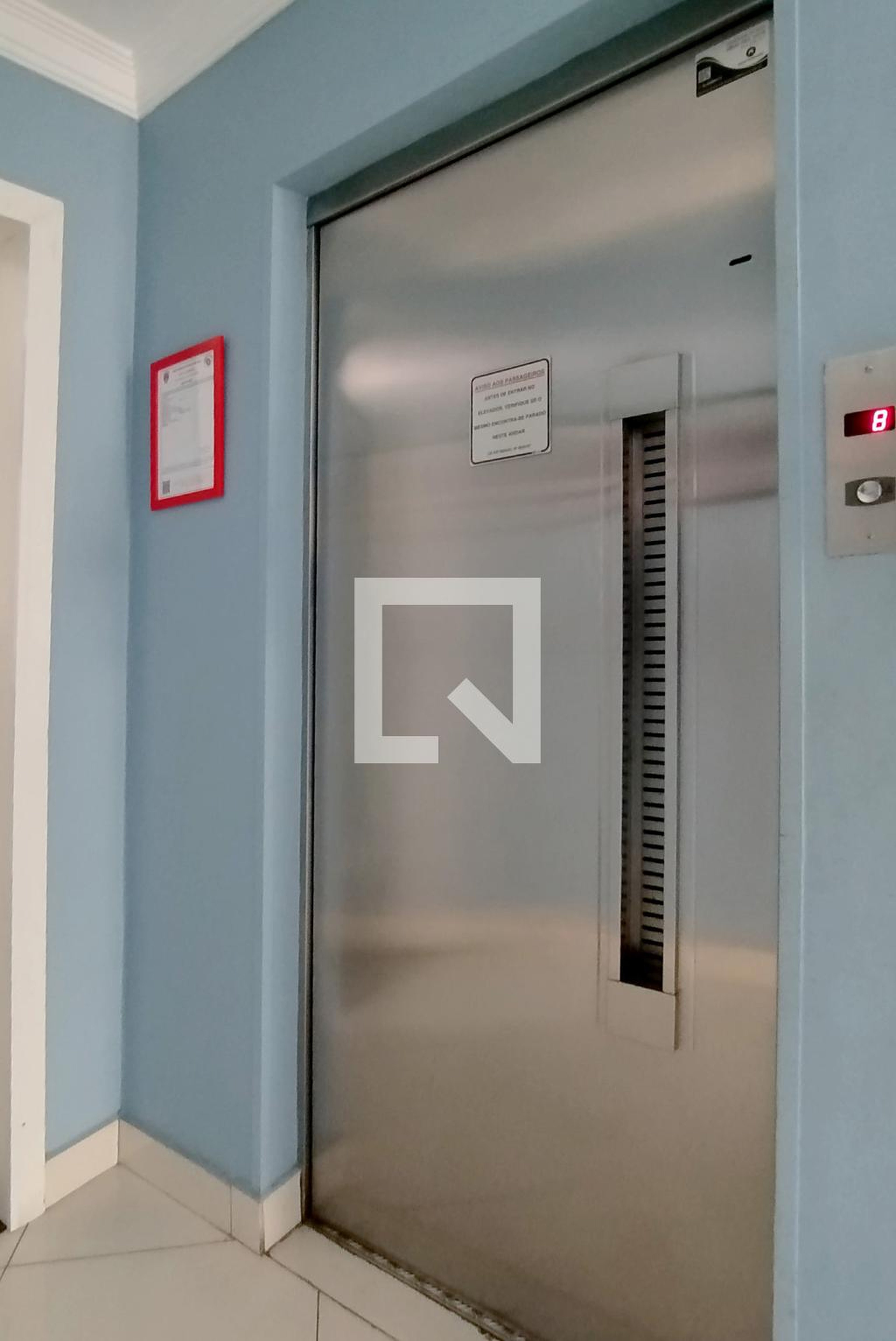 Elevador - Edifício Pedra Coral