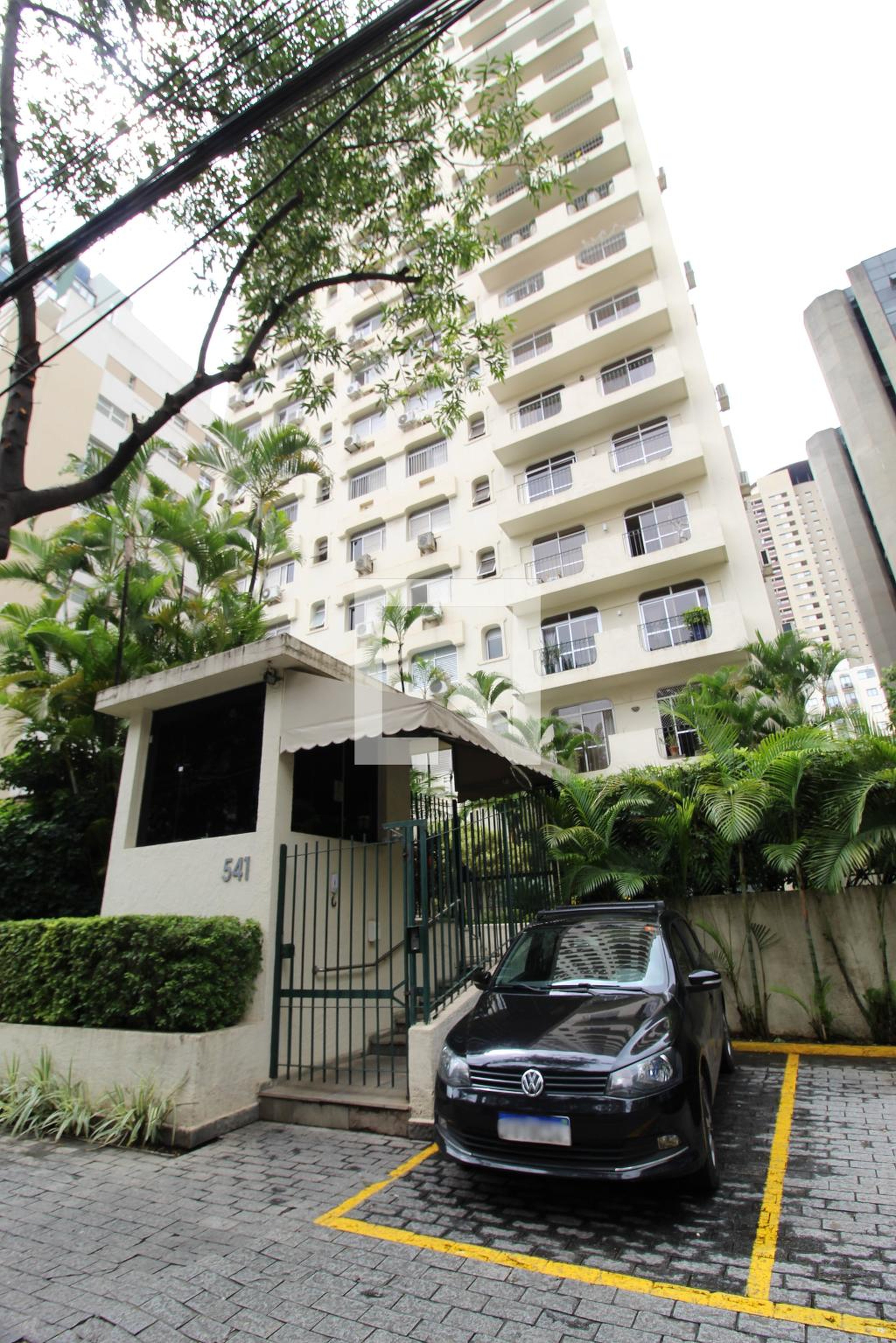 Fachada do Prédio Condomínio Luciana