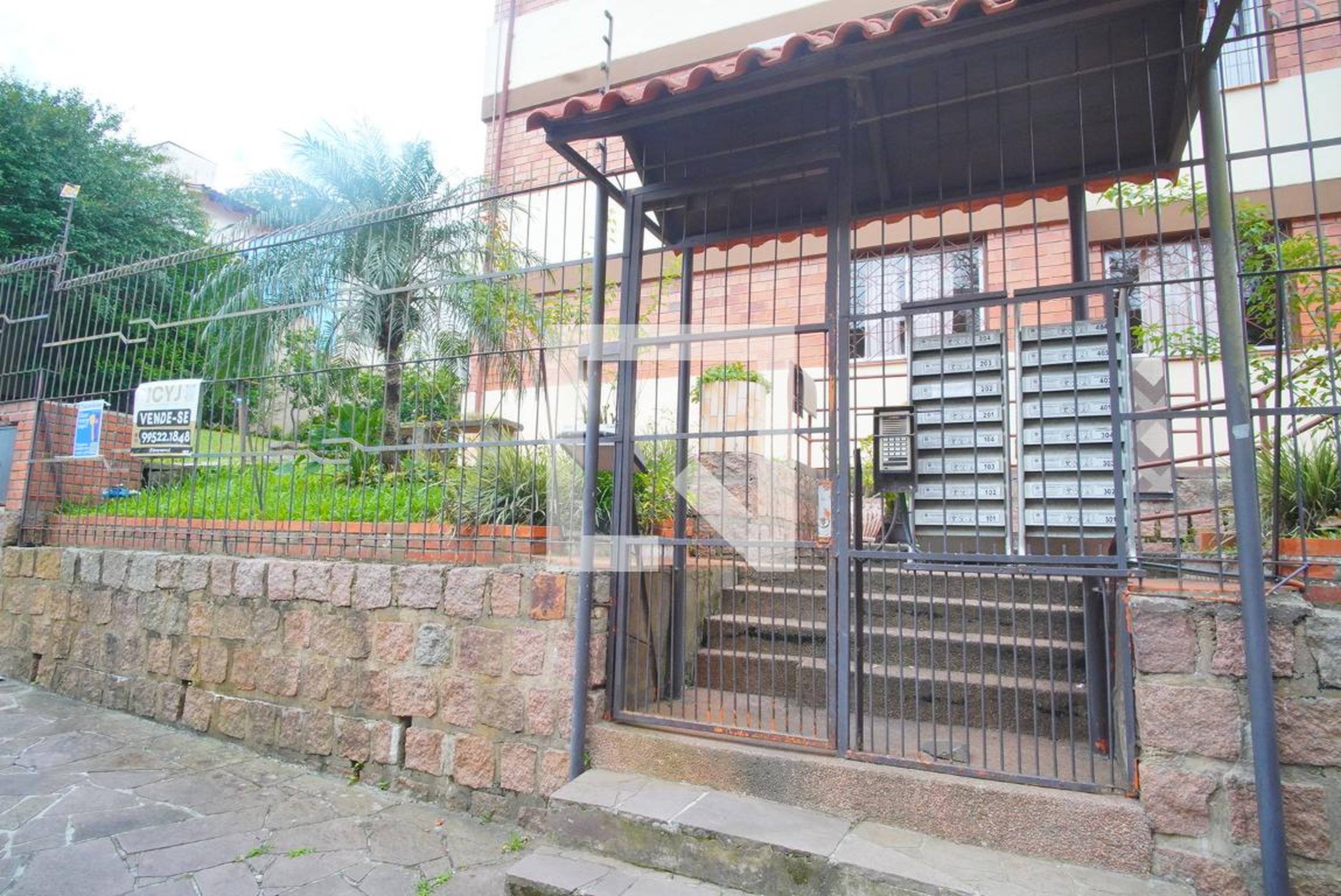 Fachada Condomínio em Rua Saara, 40