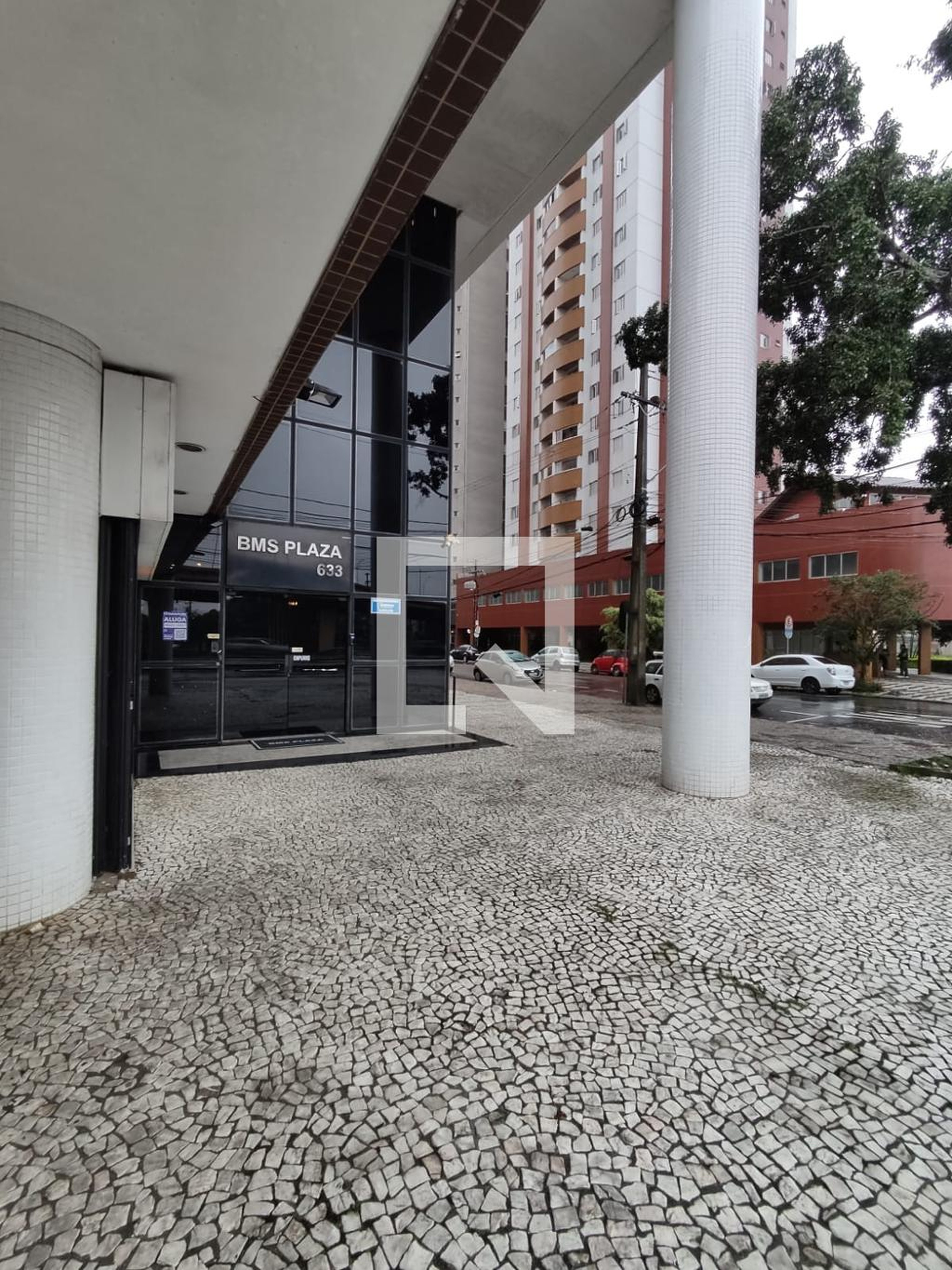 Fachada do condomínio Edifício BMS Plaza