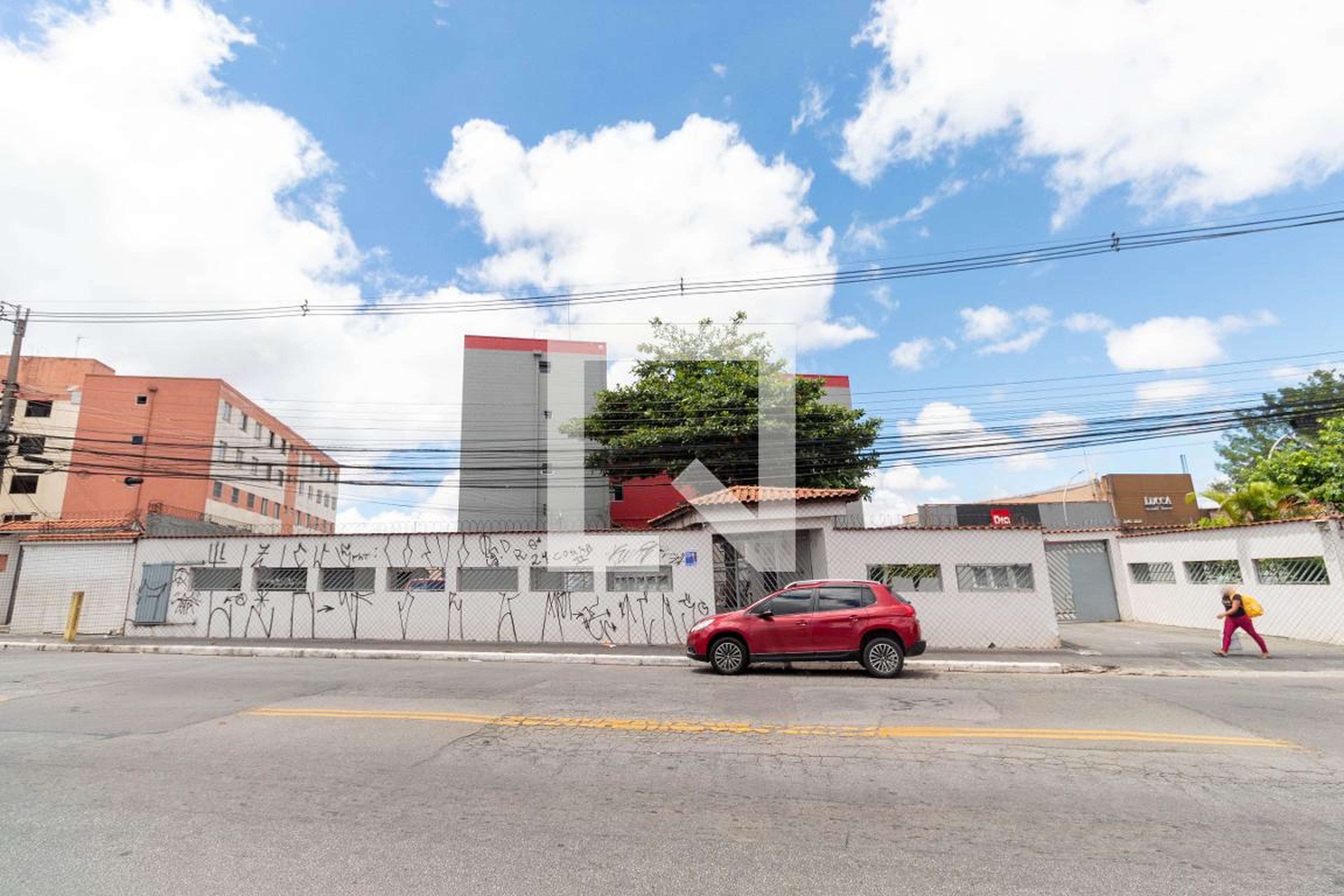 Fachada do Prédio Condomínio em Rua César Diaz, 46