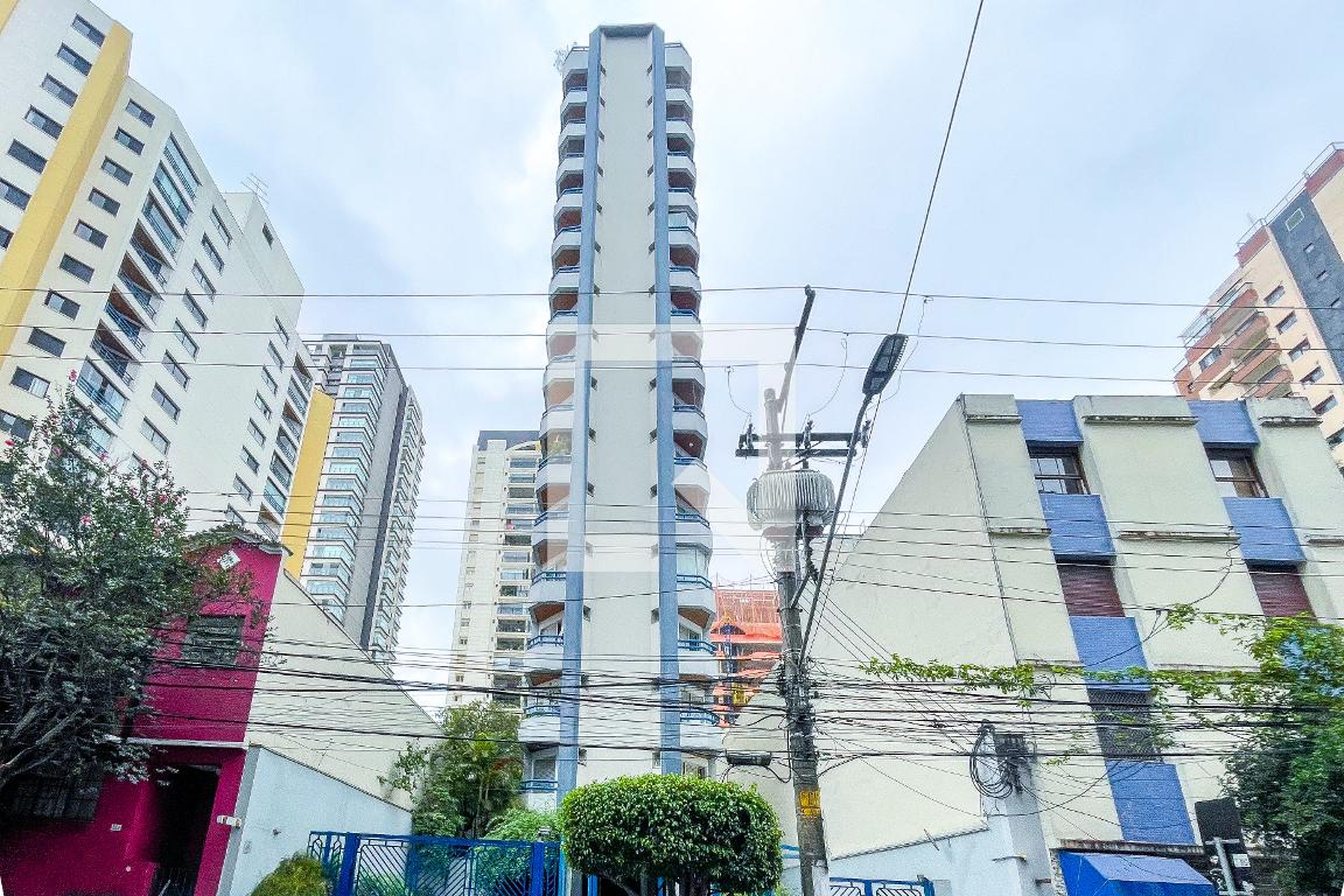 Fachada Condomínio Savoy Plaza