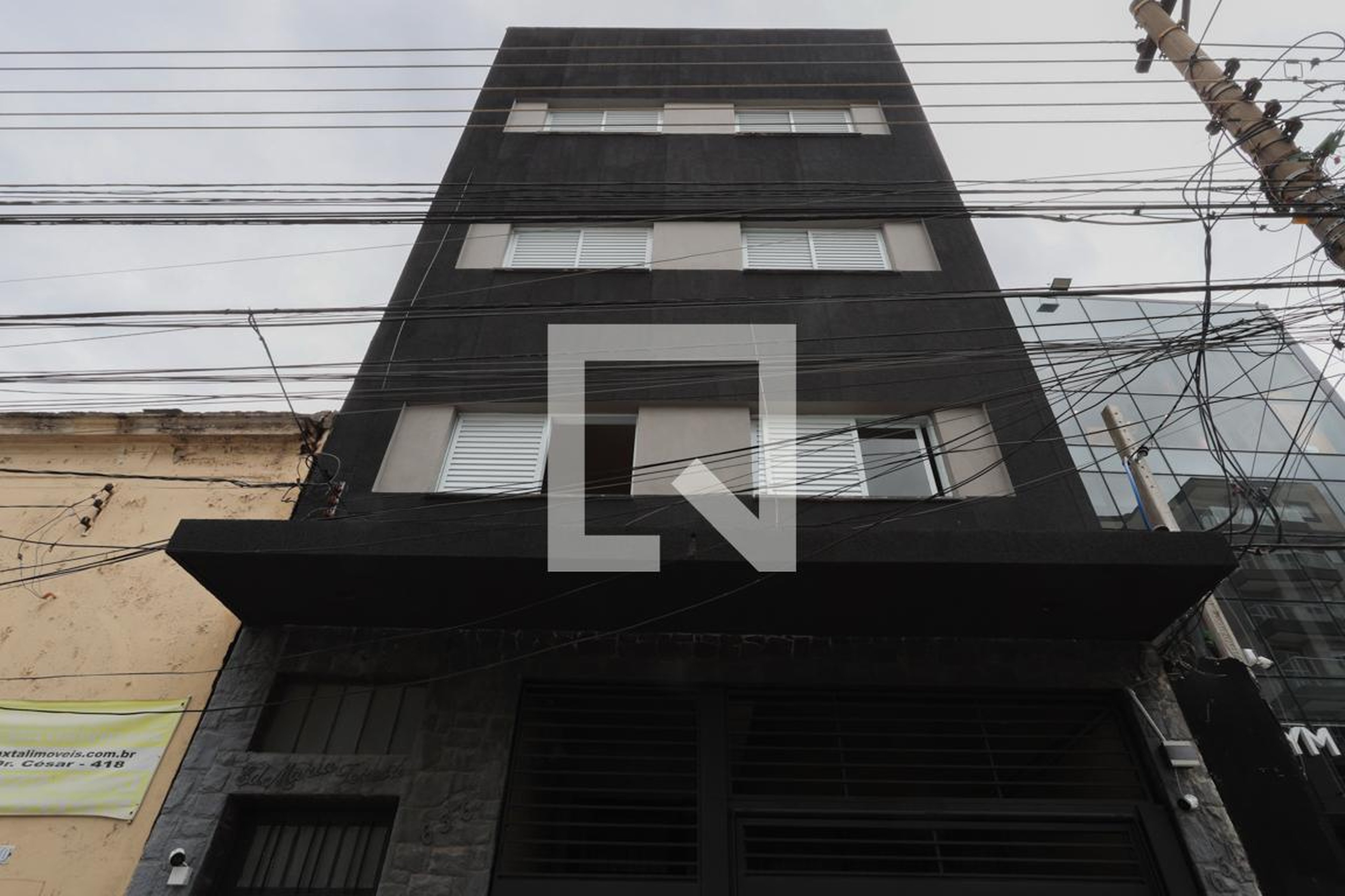 Fachada do prédio Condomínio em Rua Doutor Olavo Egídio, 636