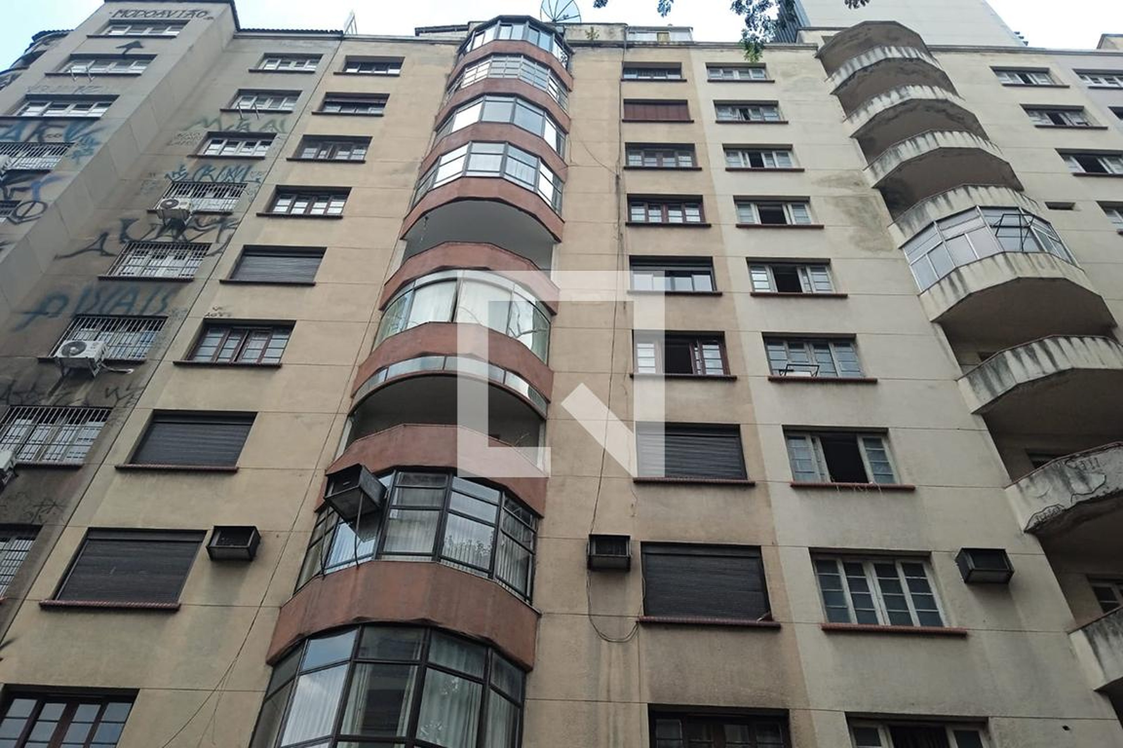 Fachada Condomínio Antonio Pompeu de Souza Queiroz