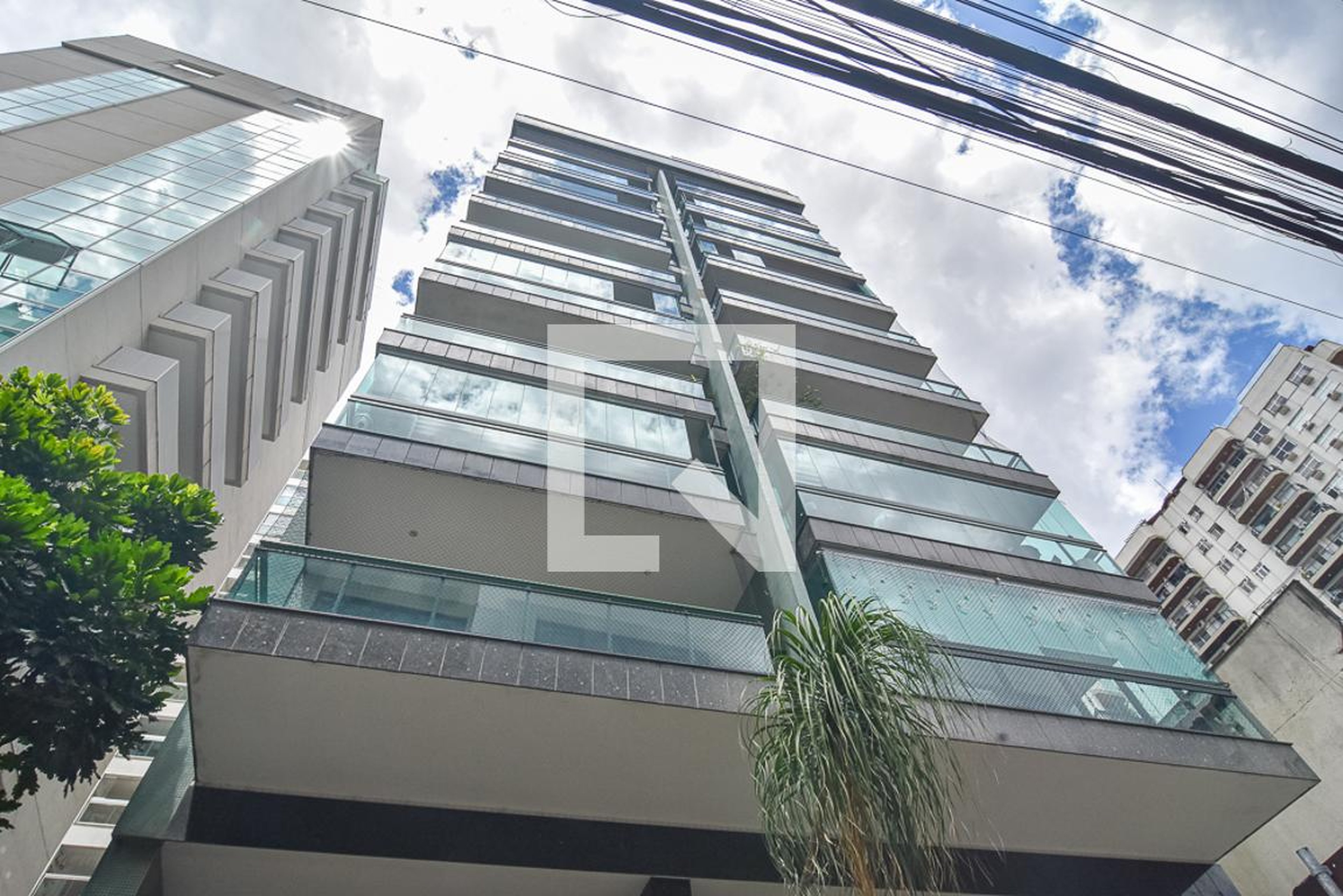 Fachada Condomínio Porto Monte