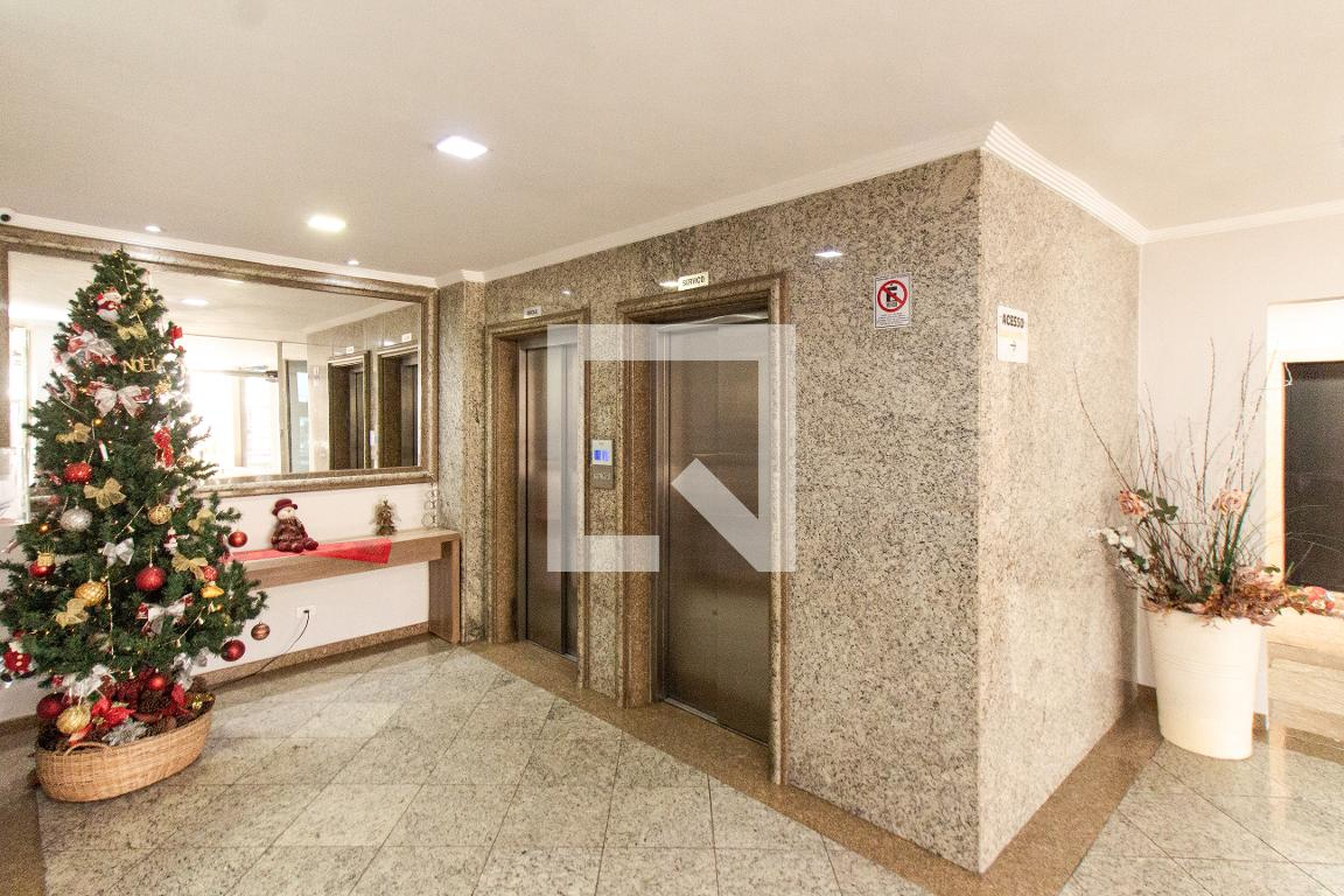 Hall de Entrada - Edifício Vivenda Ypes