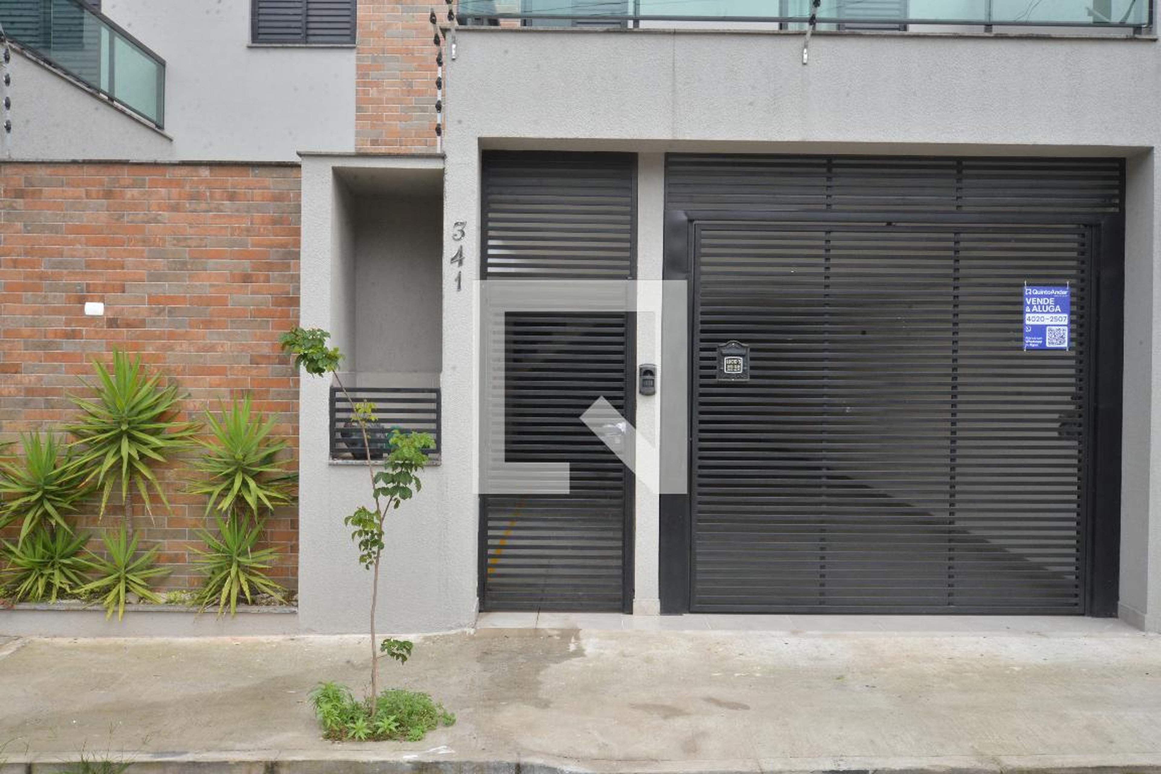 Fachada Condomínio em Rua Taguá, 341