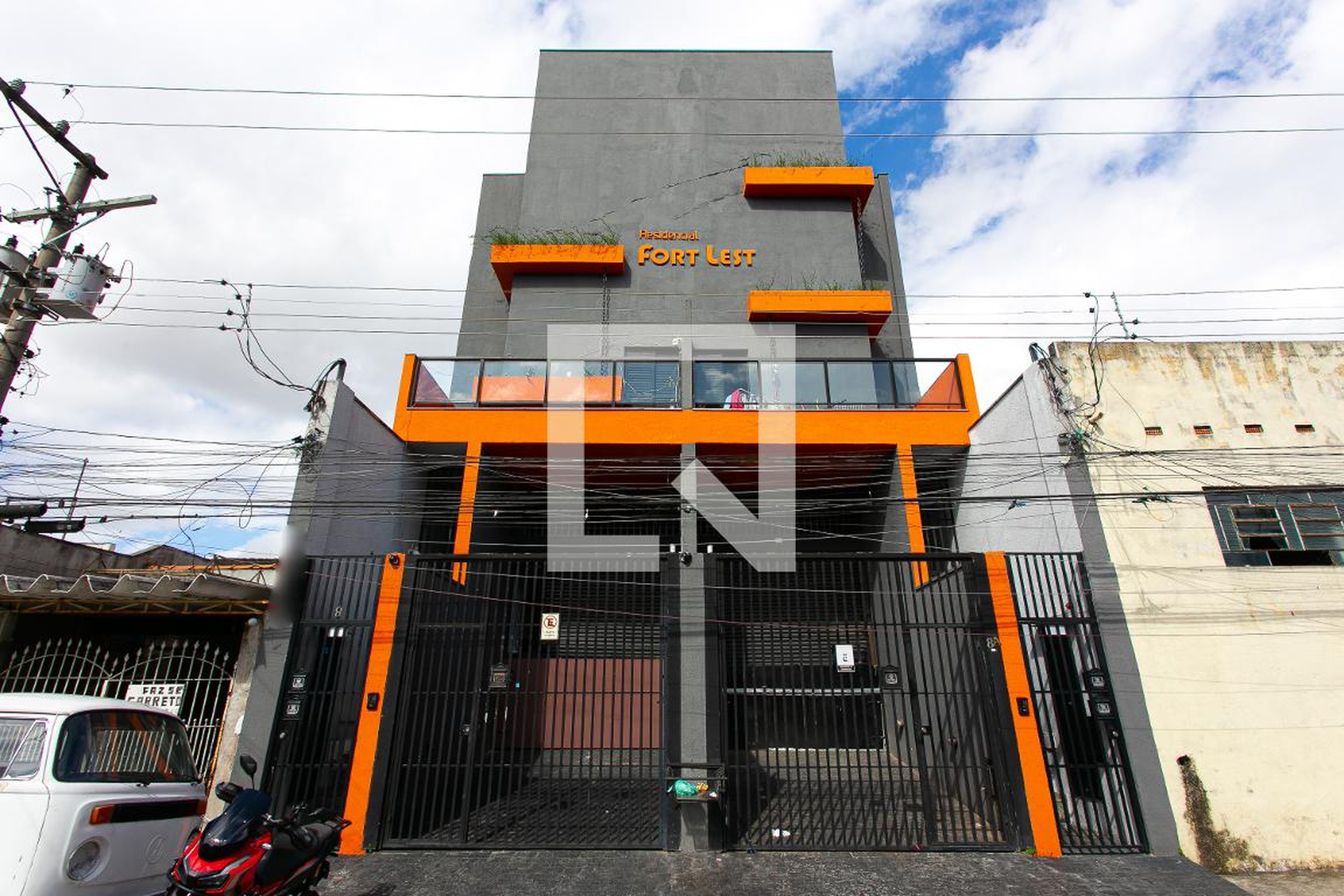 Fachada Residencial Fortlest