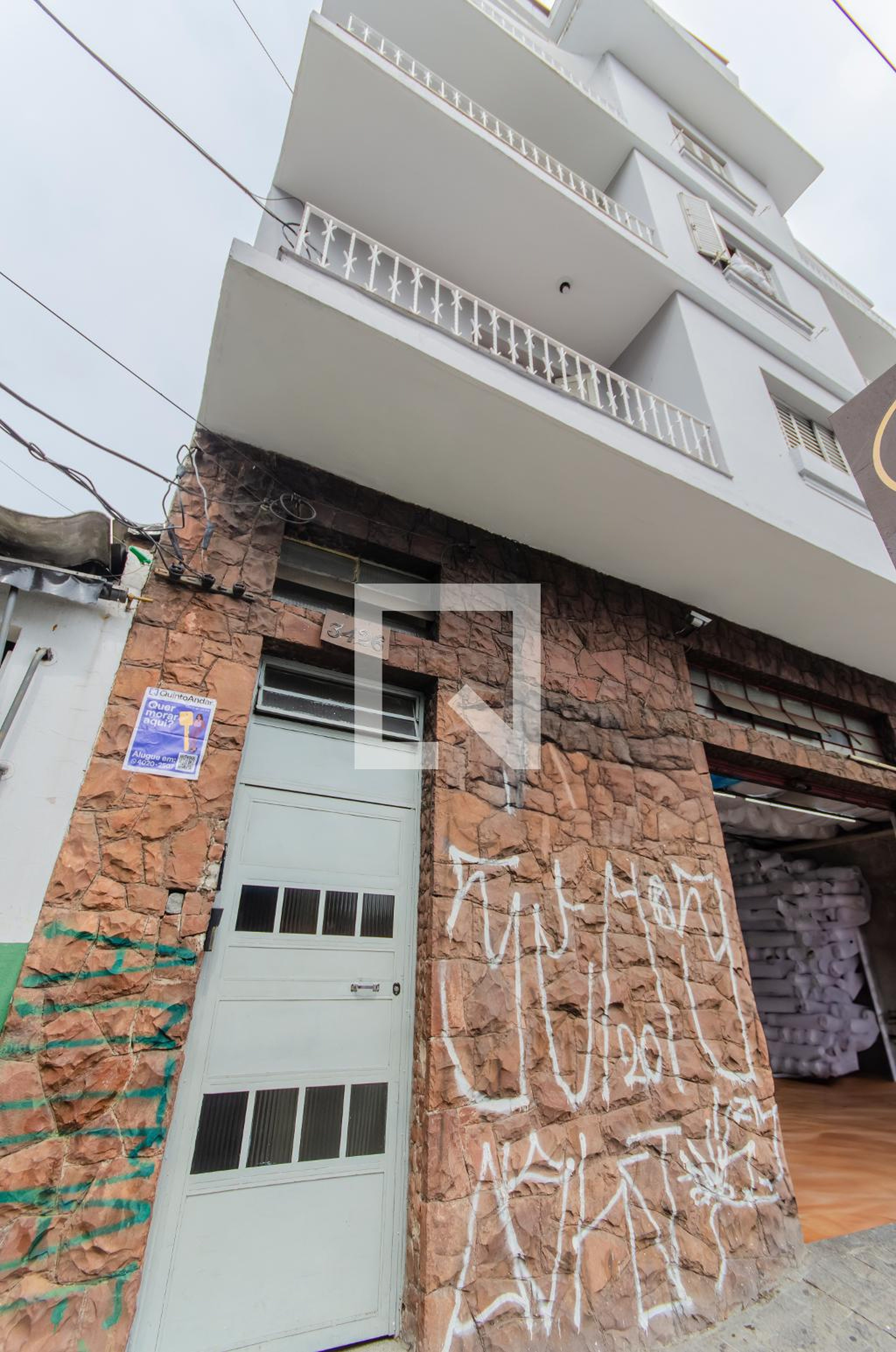 Fachada Condomínio em Rua Agostinho Gomes, 3426