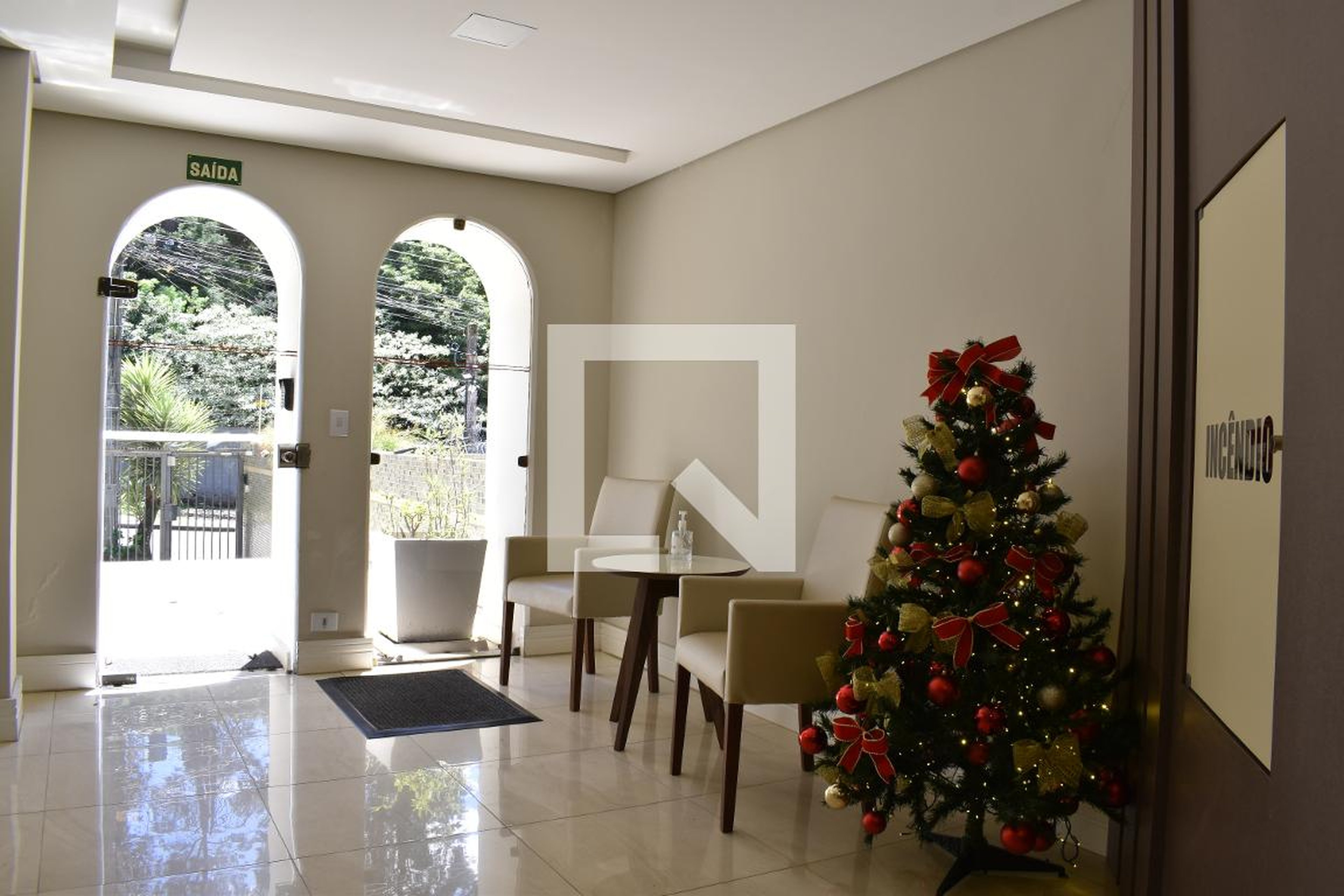 Hall de entrada Condomínio em Rua da Paz, 292