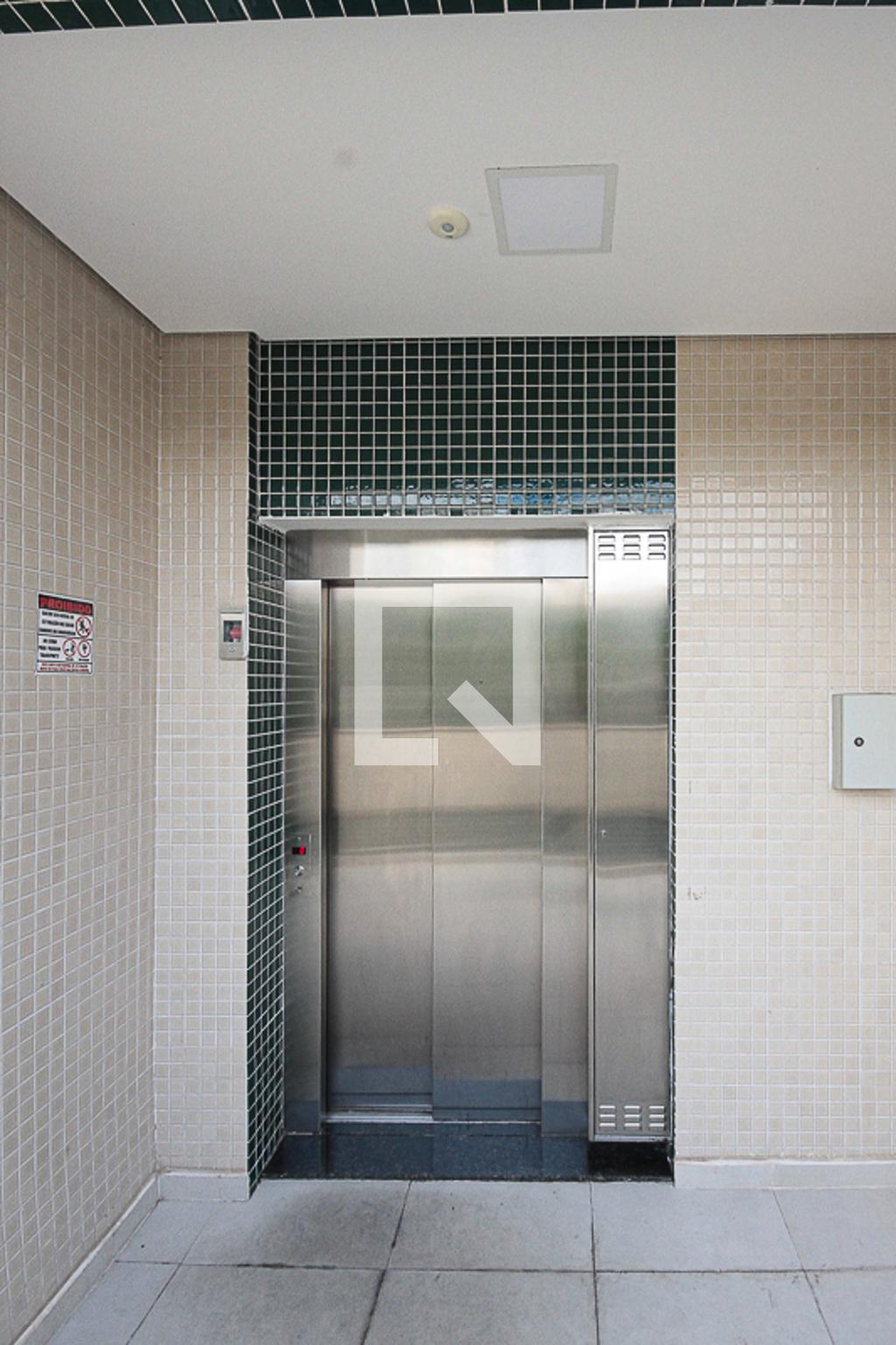 elevador - Residencial Venus