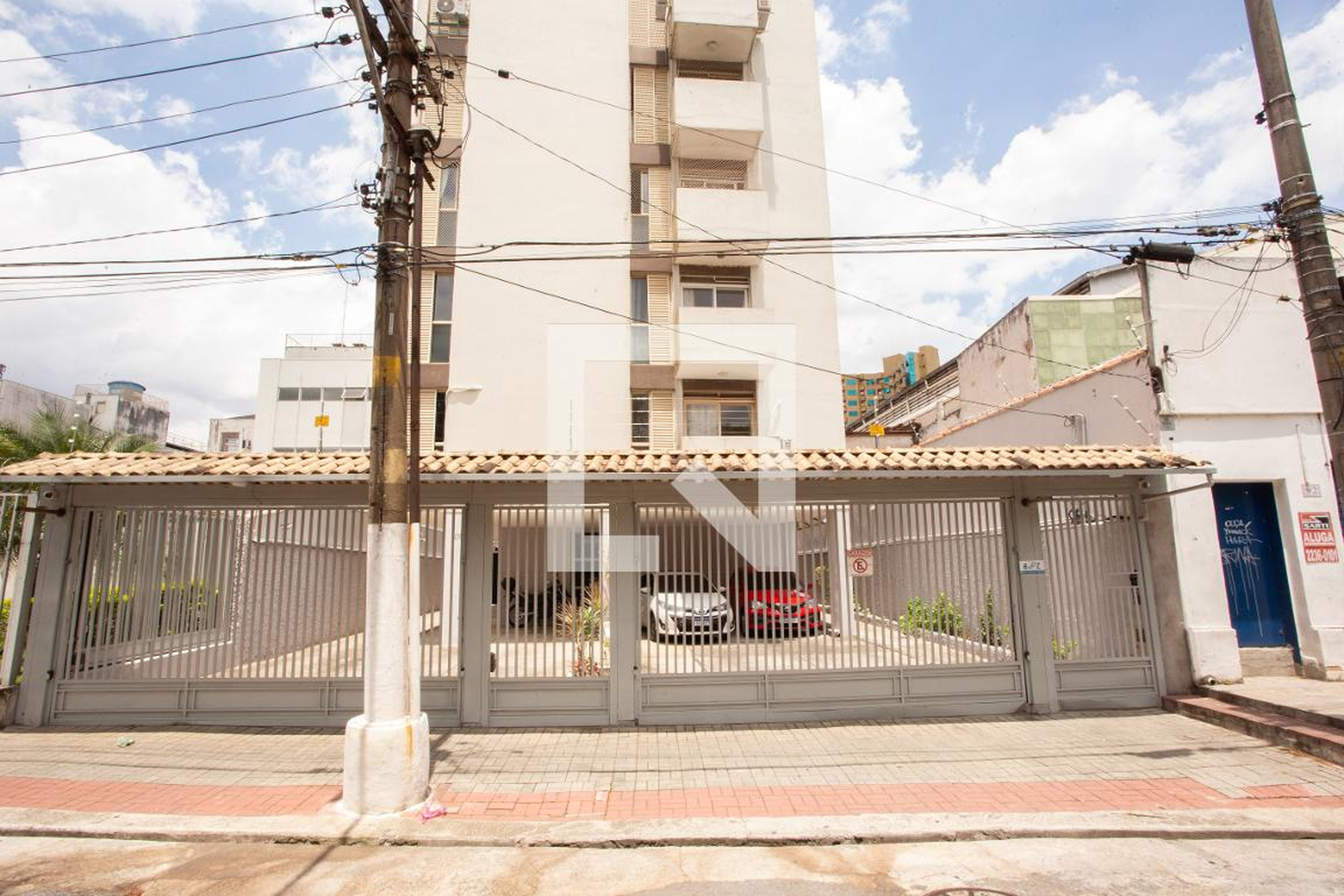 FACHADA Condomínio em Praça Heróis da Força Expedicionária Brasileira, 100