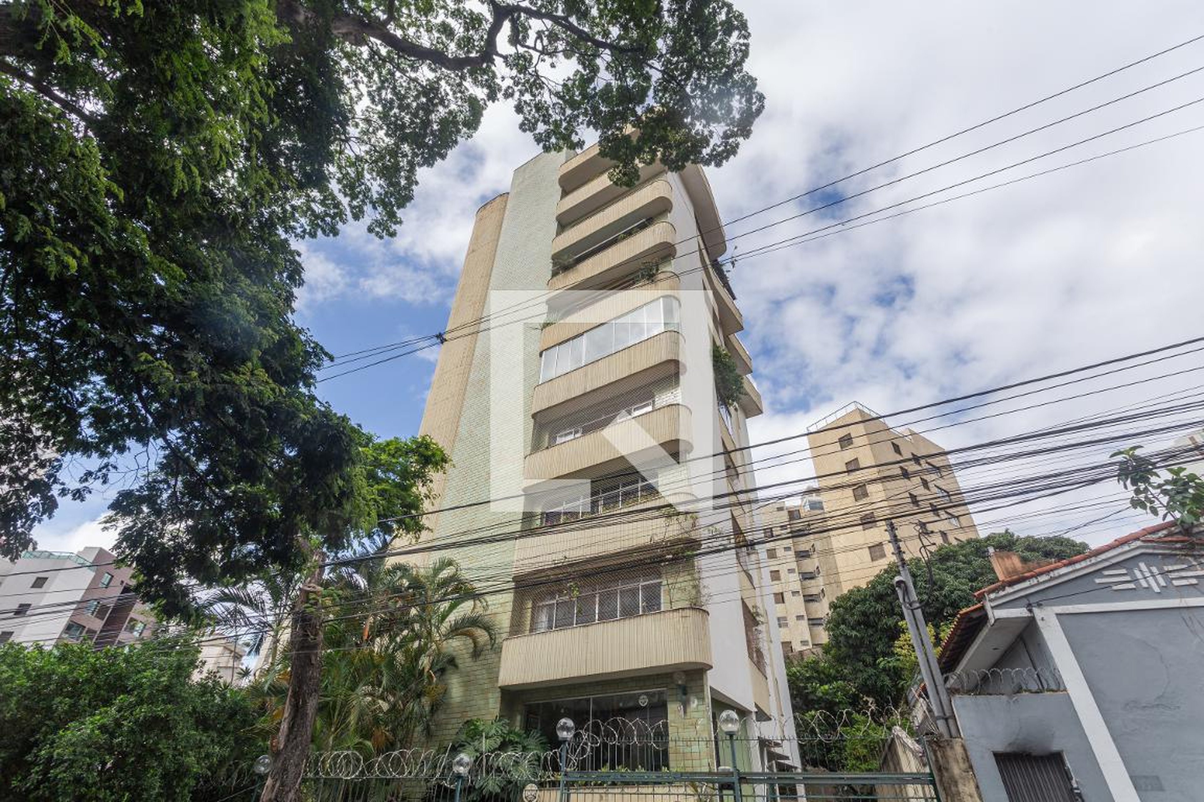 Fachada Edifício Outono