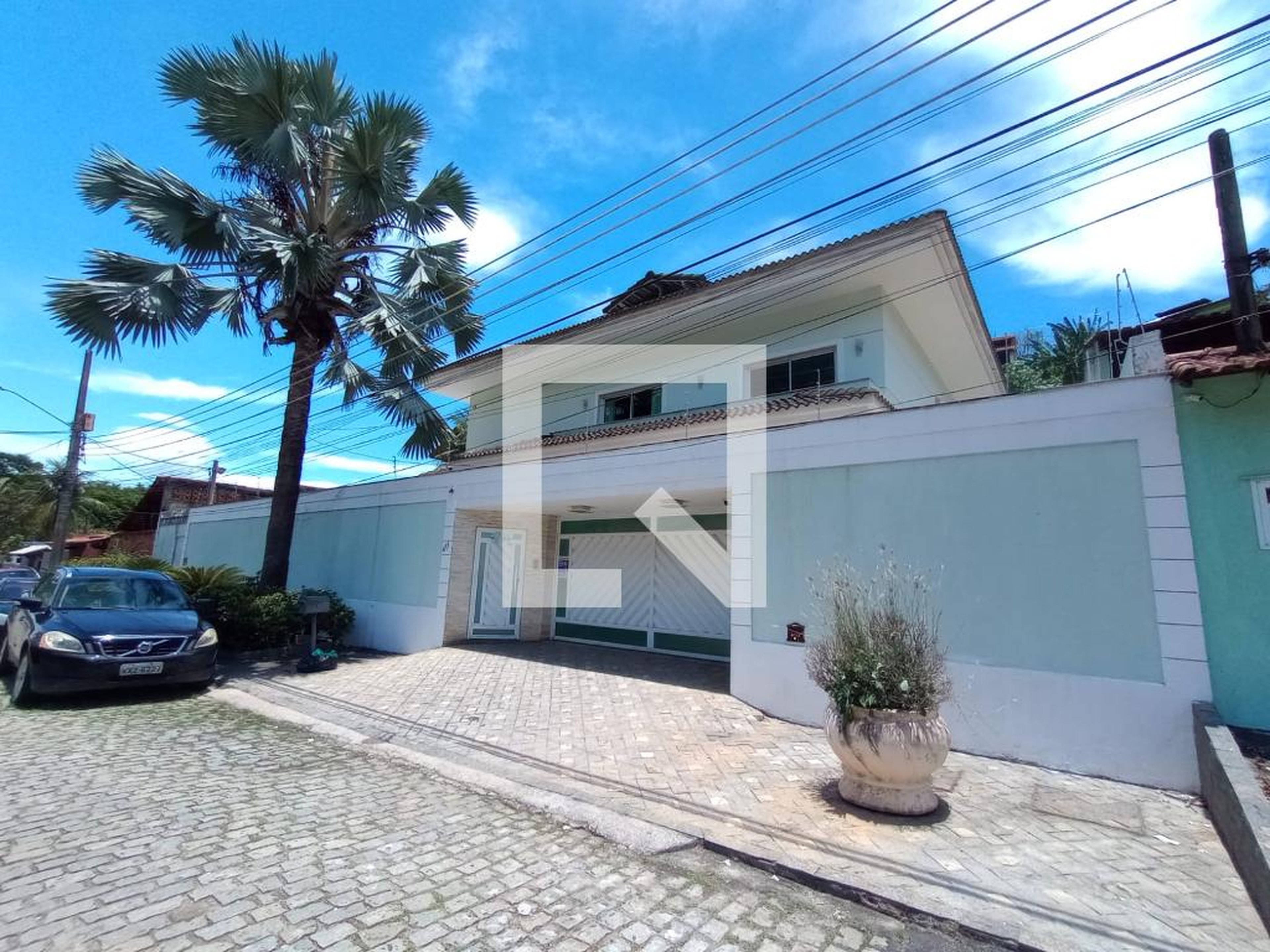 Fachada Condomínio em Estrada da Boiúna, 200