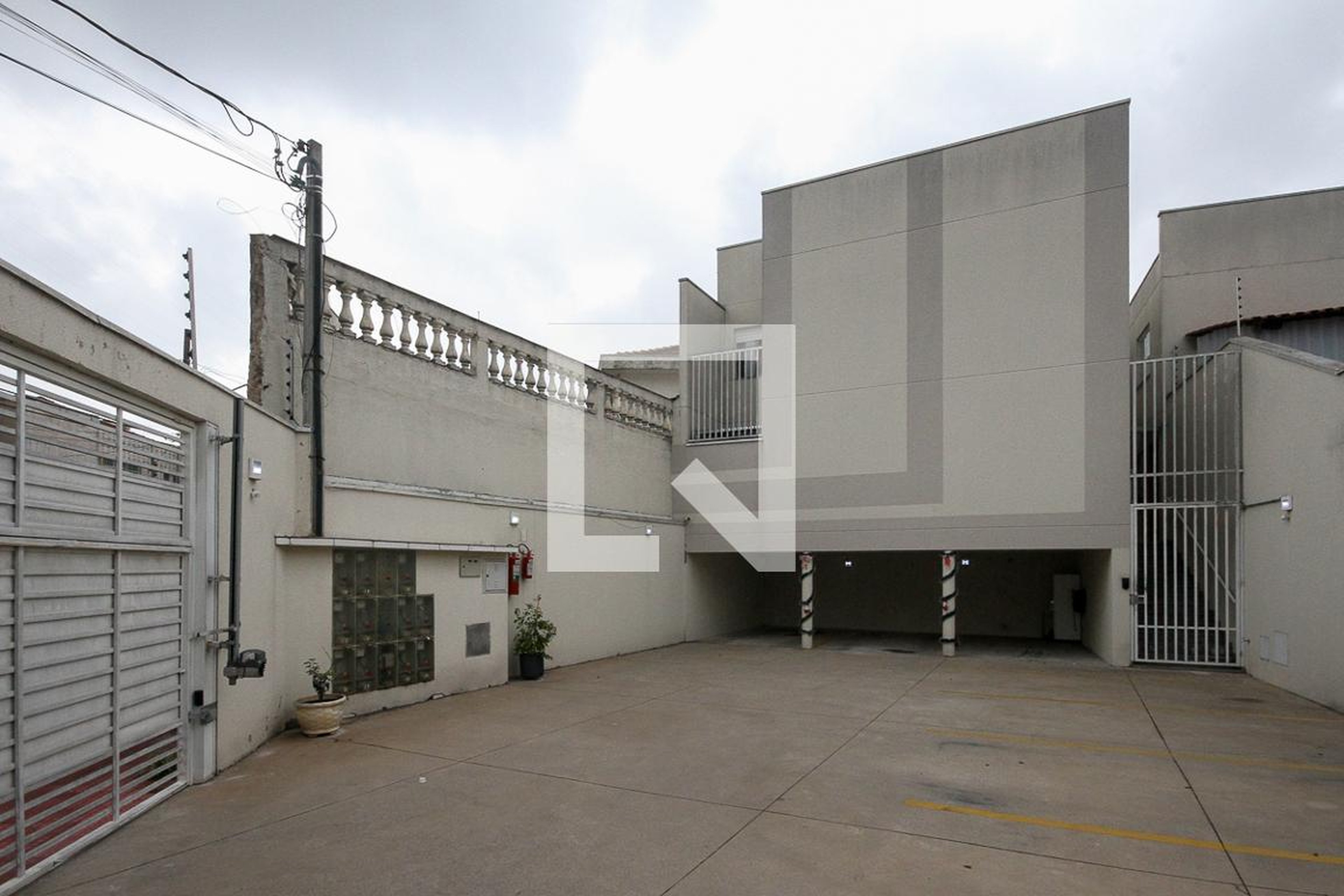 Área comum - Hermeto LIMA