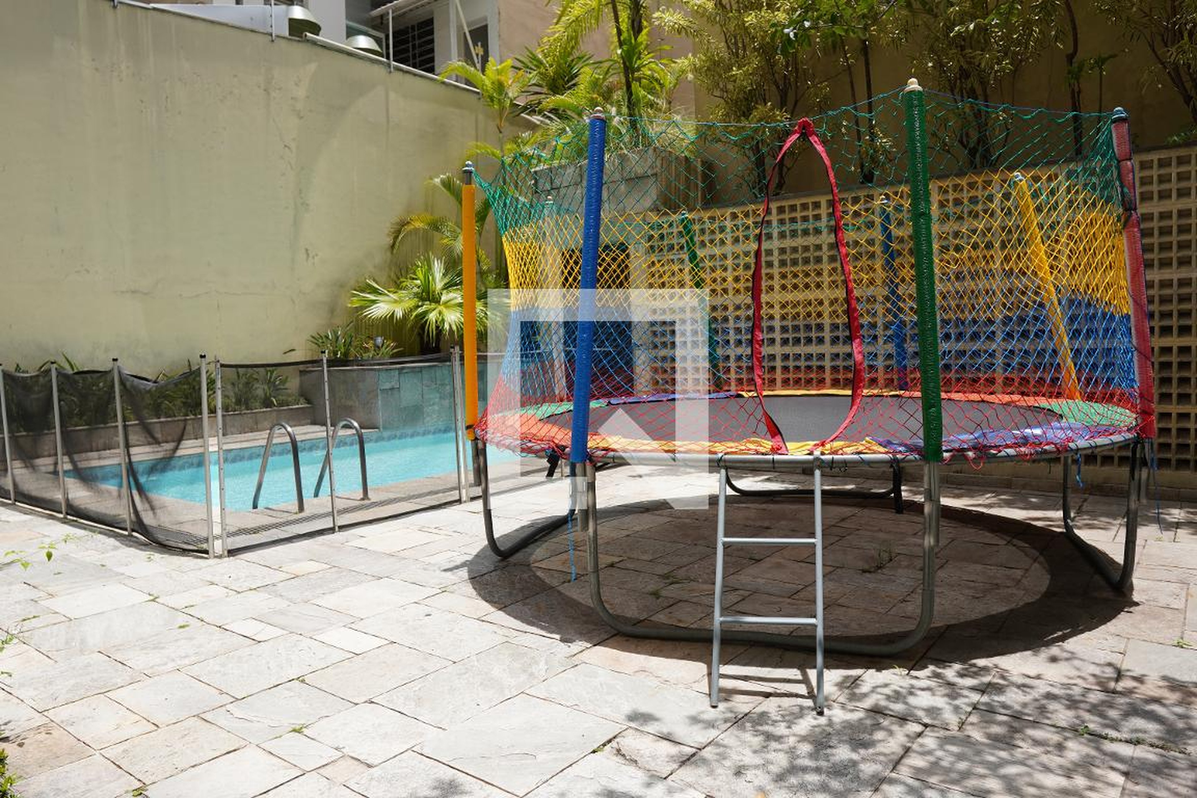 Playground - Modigliani