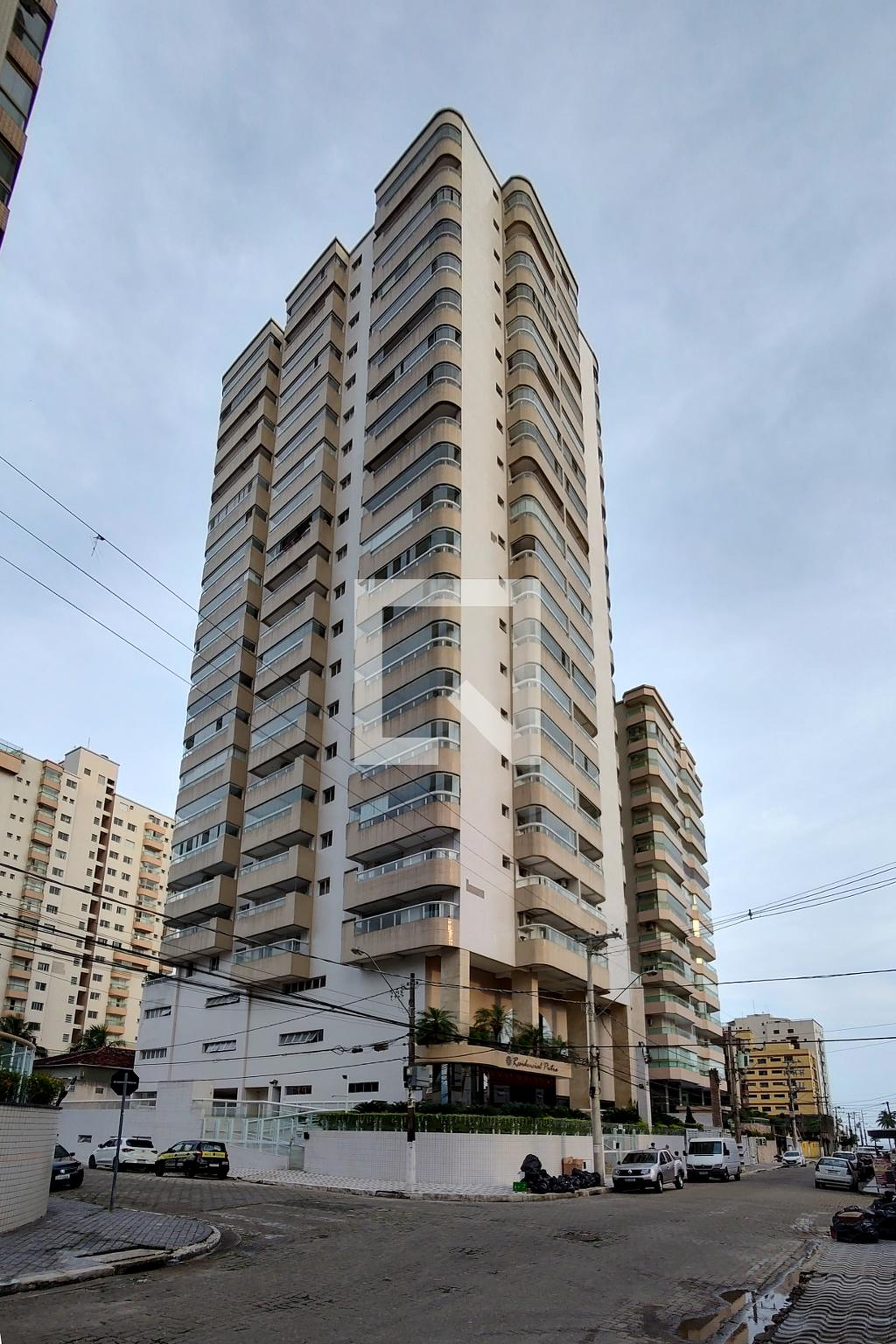 Fachada do Prédio Condomínio em Rua Tupinambás, 120