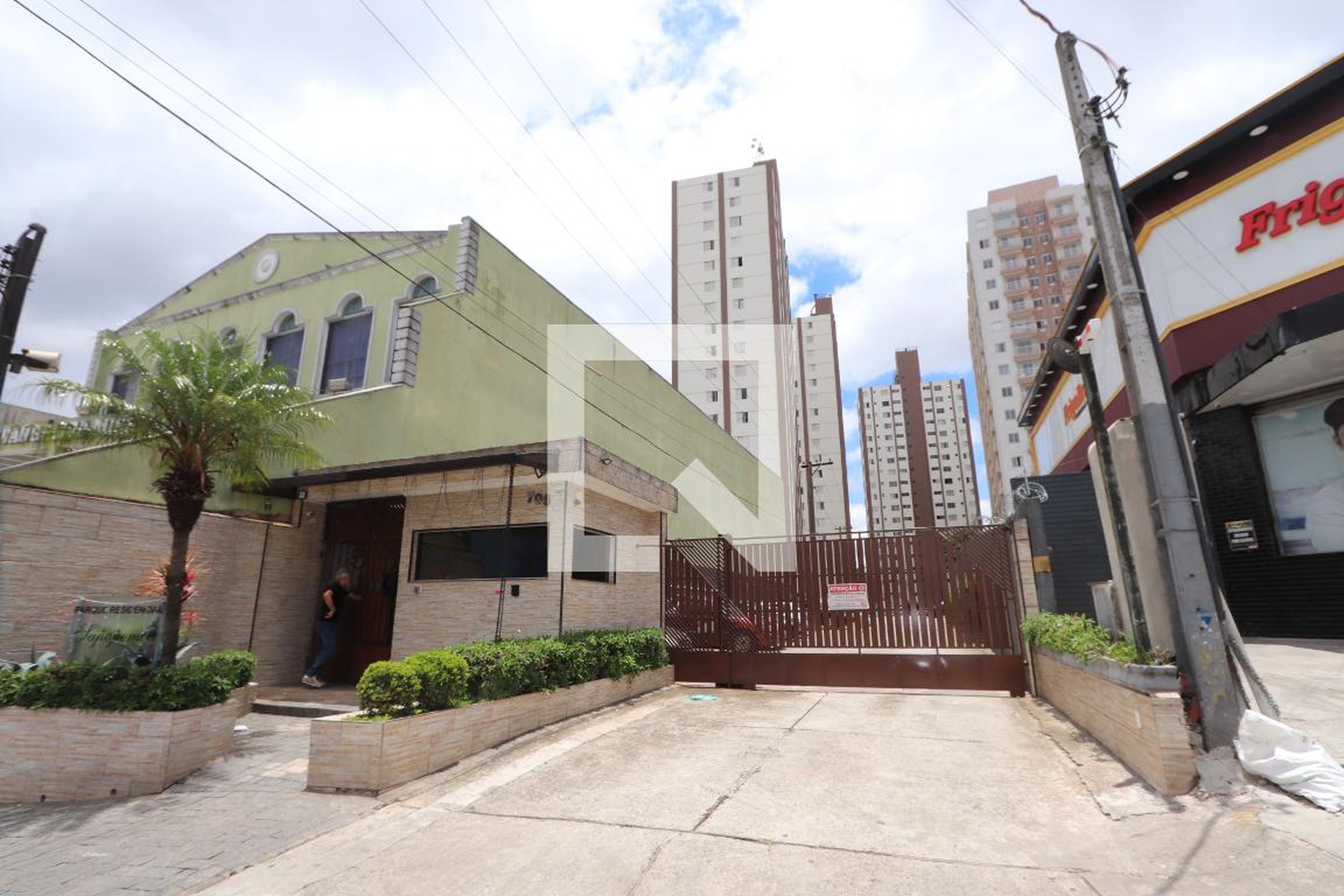 Fachada do condomínio Condomínio Parque residencial Sapopemba