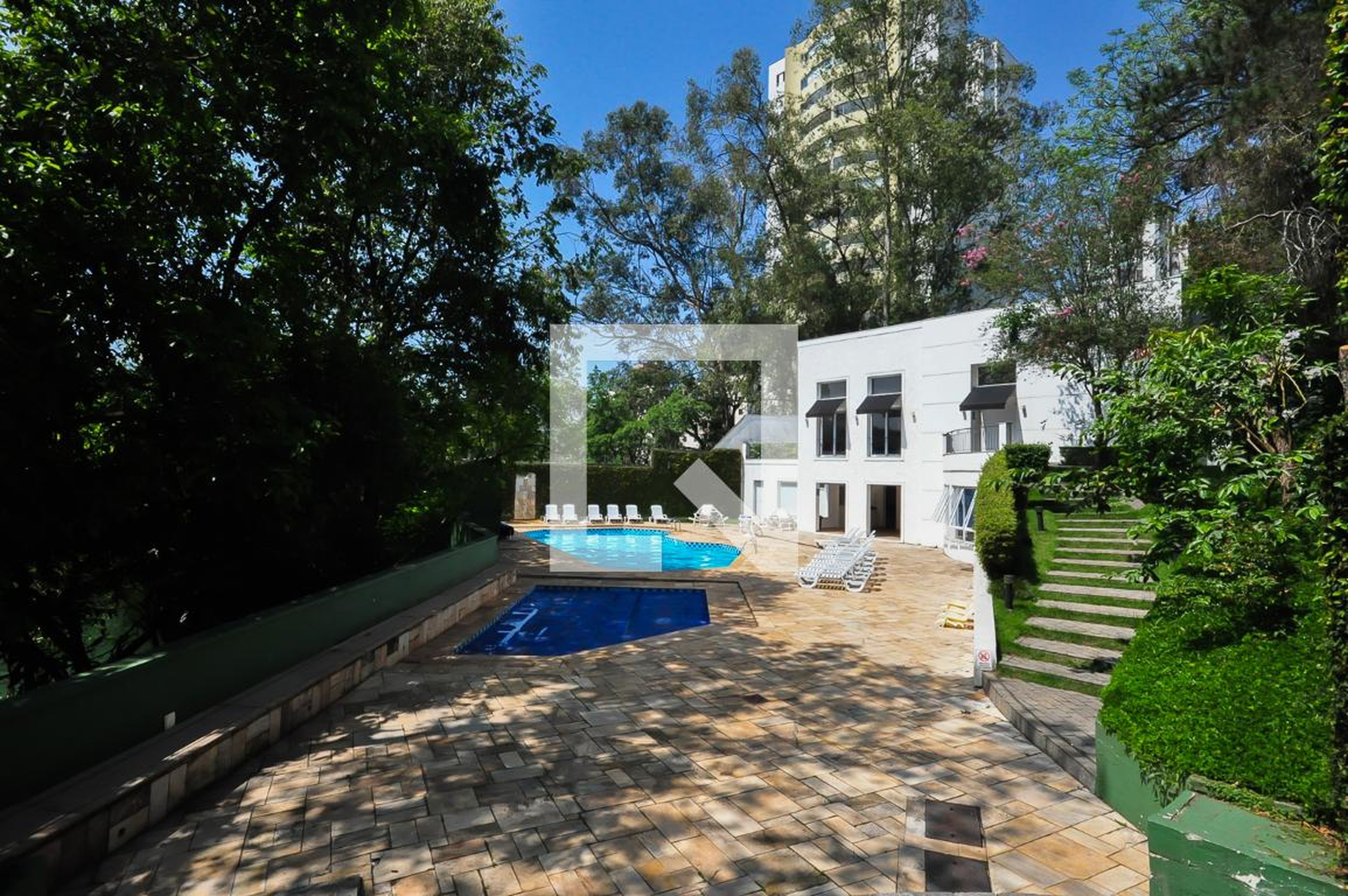 Piscina - Vila das Flores