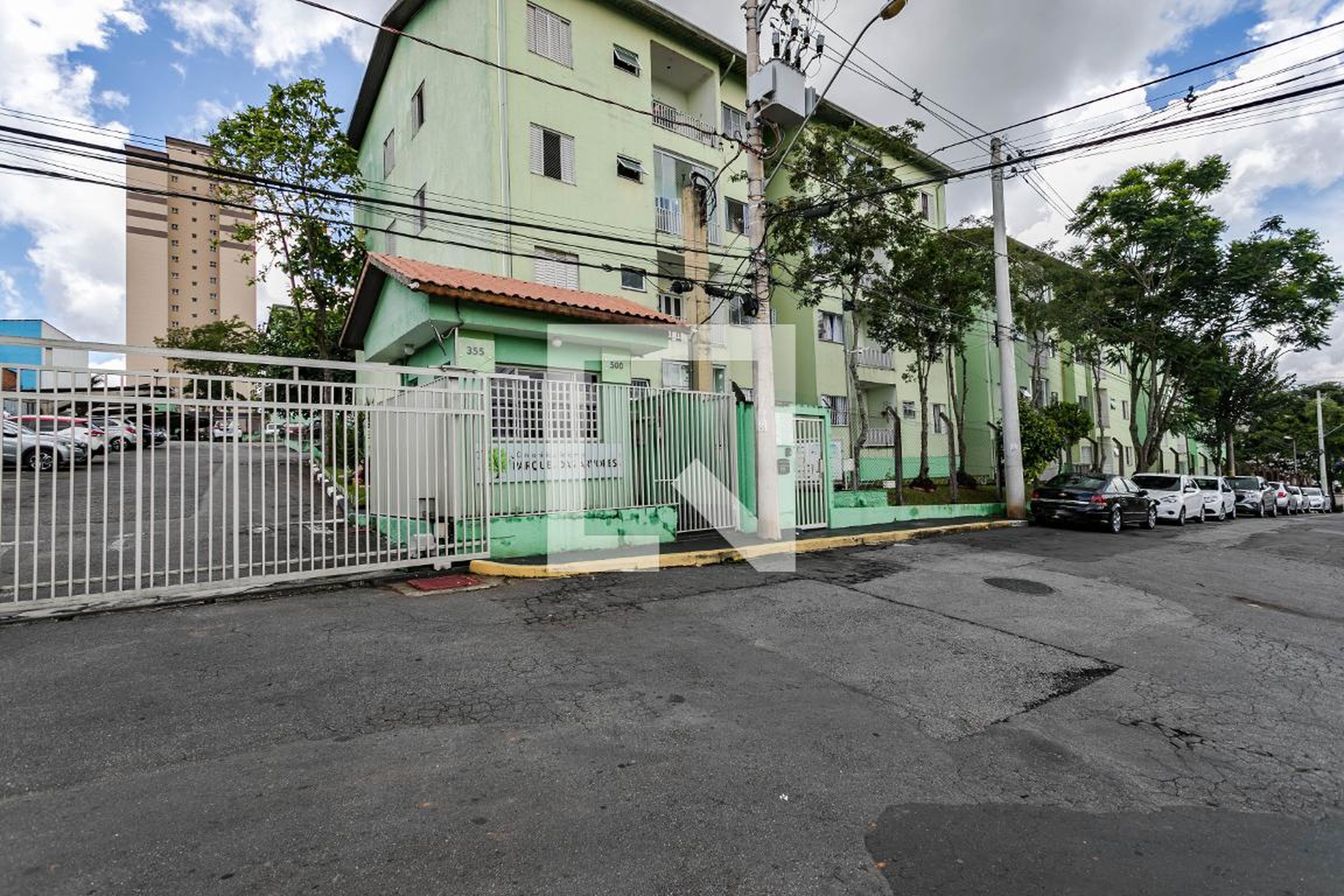 Fachada Condomínio Parque das Árvores