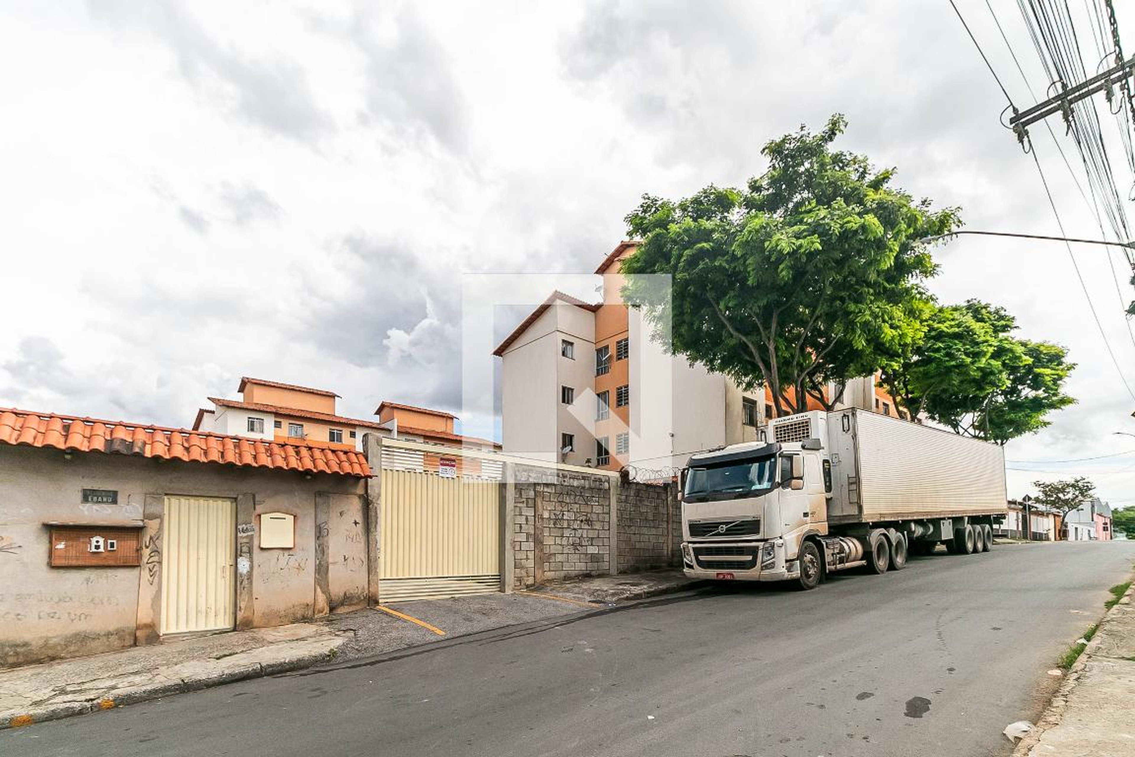 Fachada Residencial Ébano