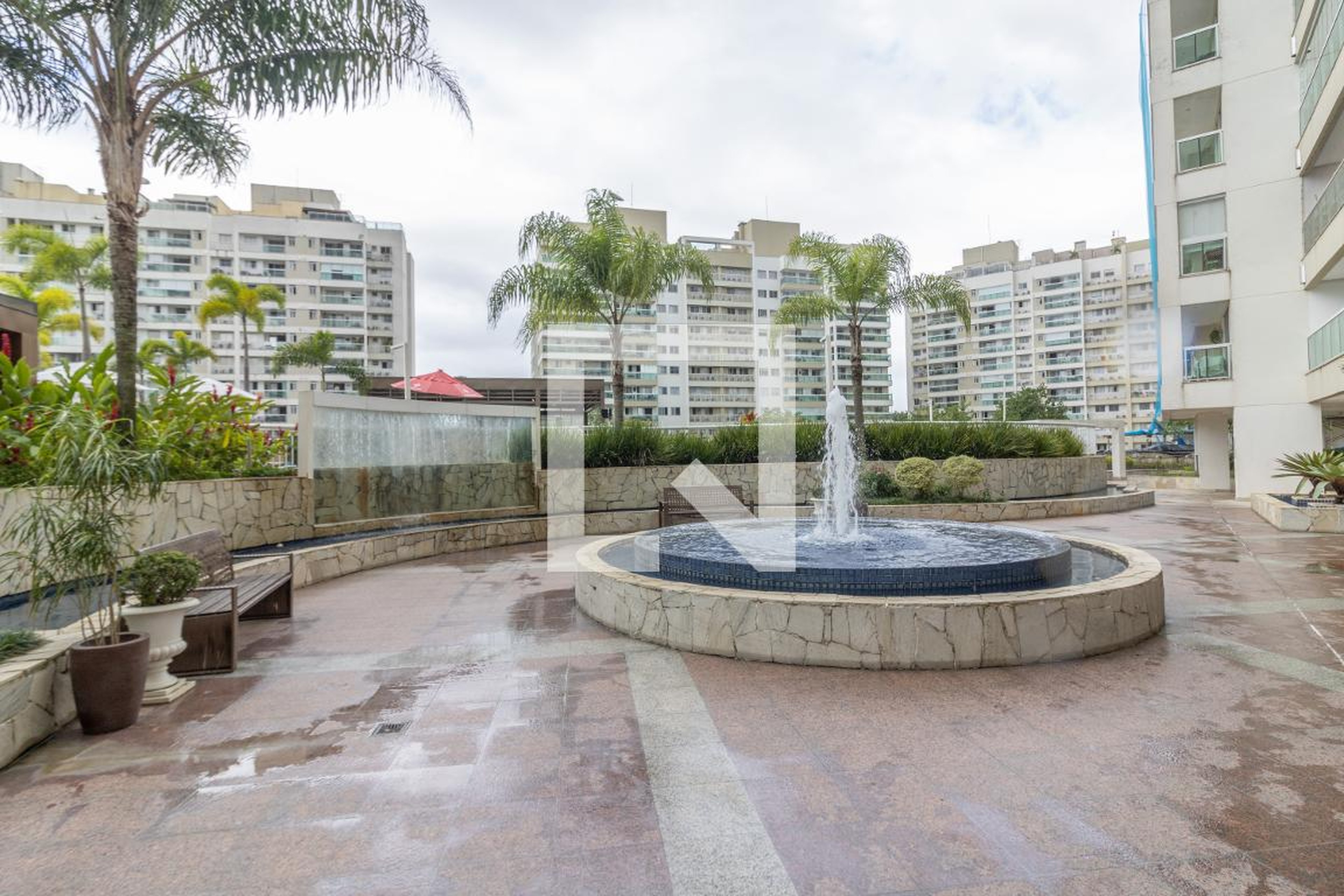 Fachada Condomínio em Estrada Benvindo de Novaes, 807