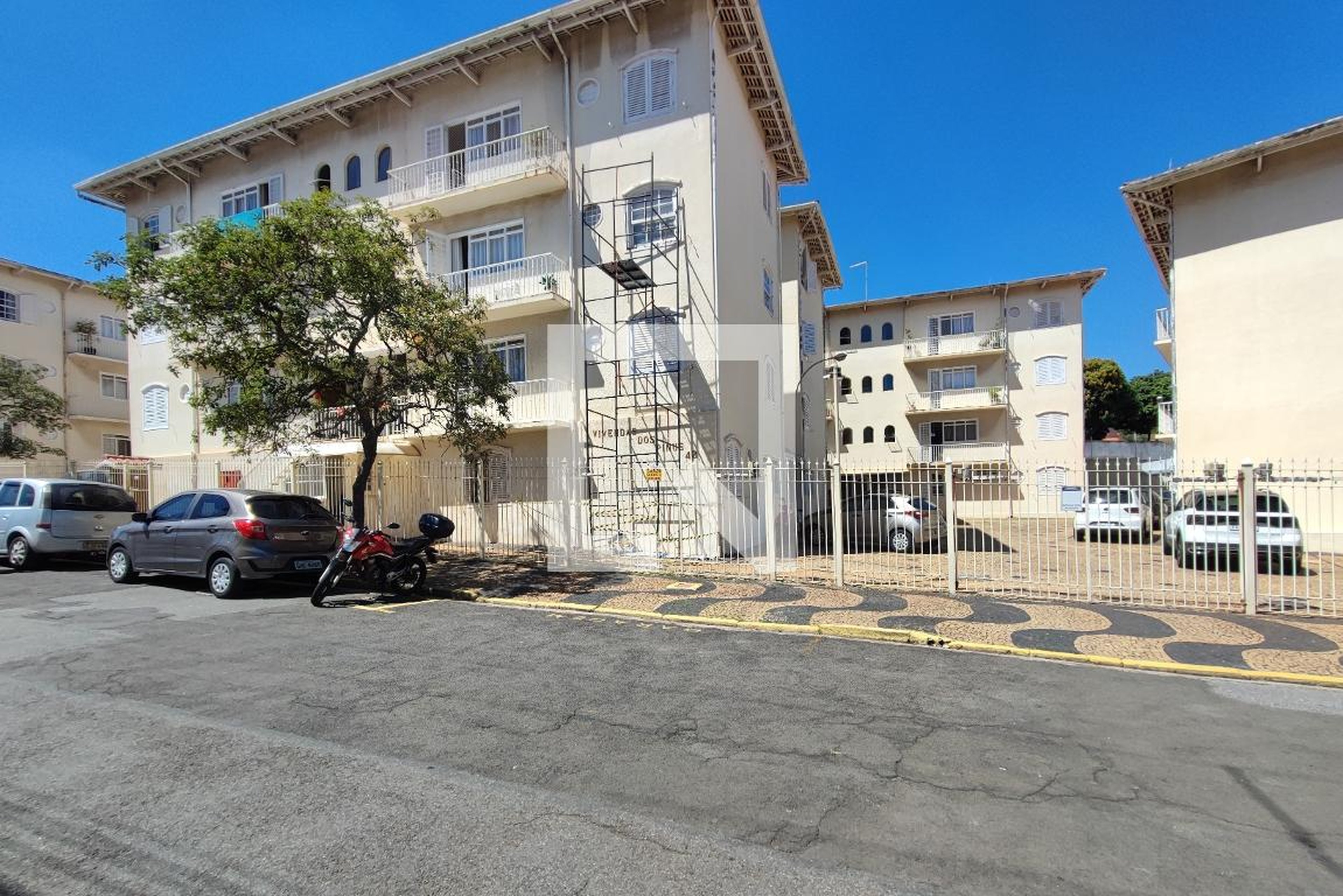 Fachada do Condomínio Condomínio Vivenda dos Pinus