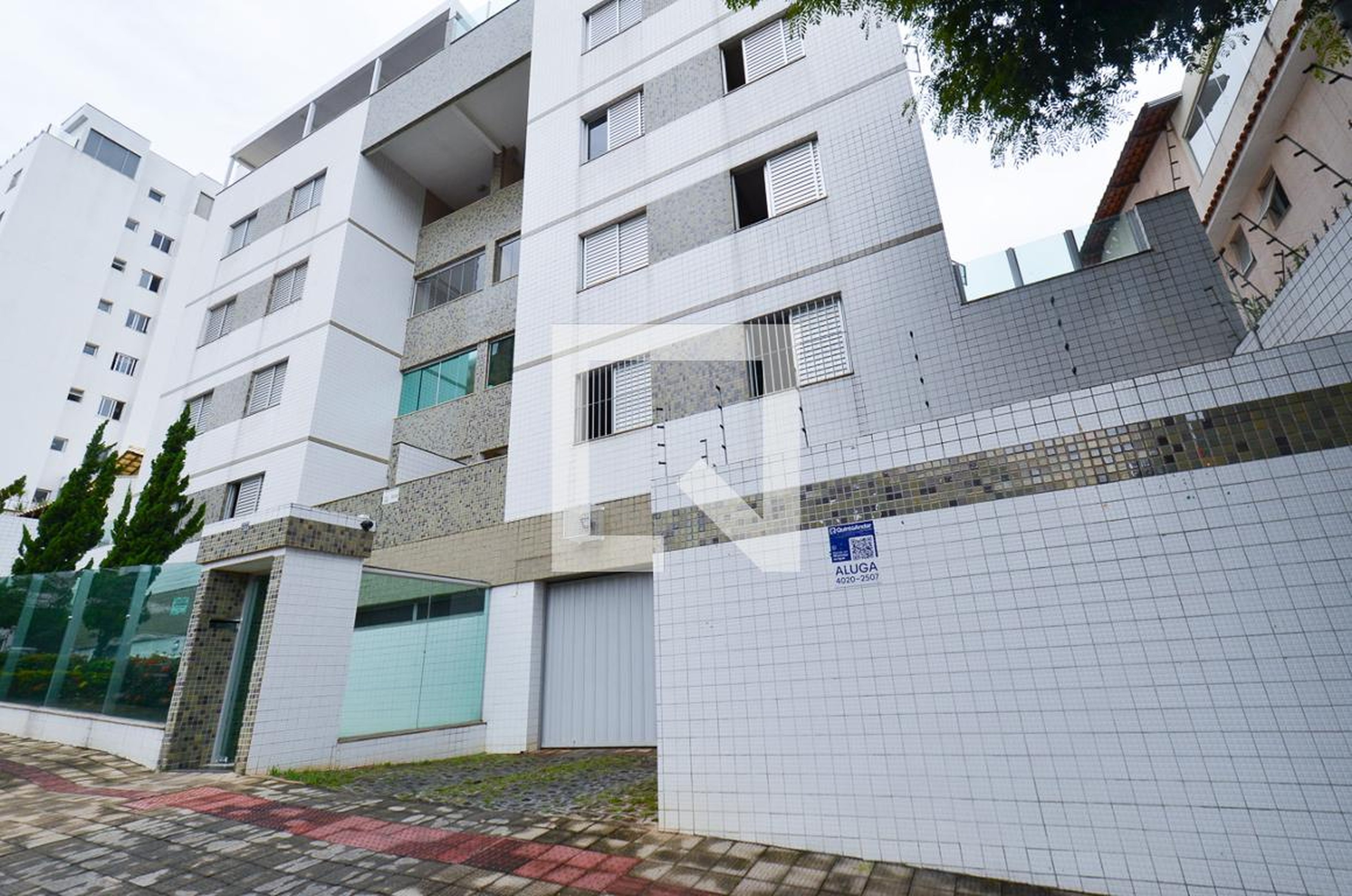 Fachada Residencial Pássaro de Prata