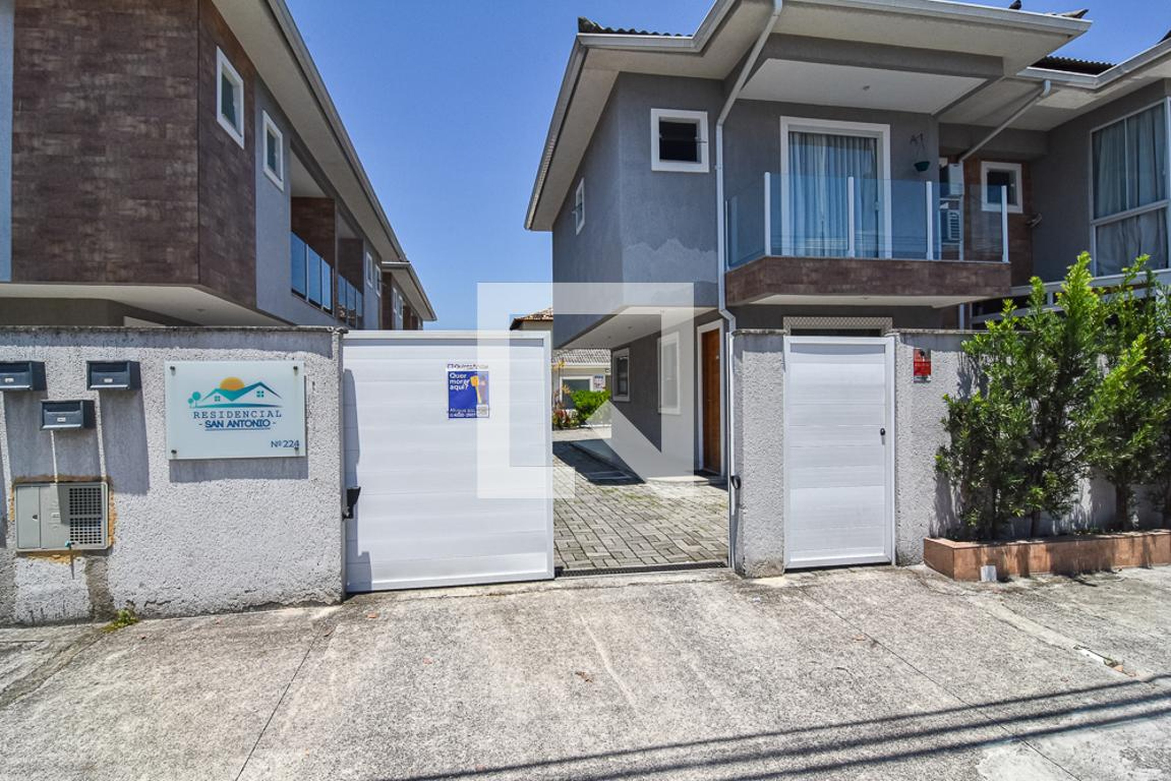 Fachada Condomínio em Estrada Francisco da Cruz Nunes, 224