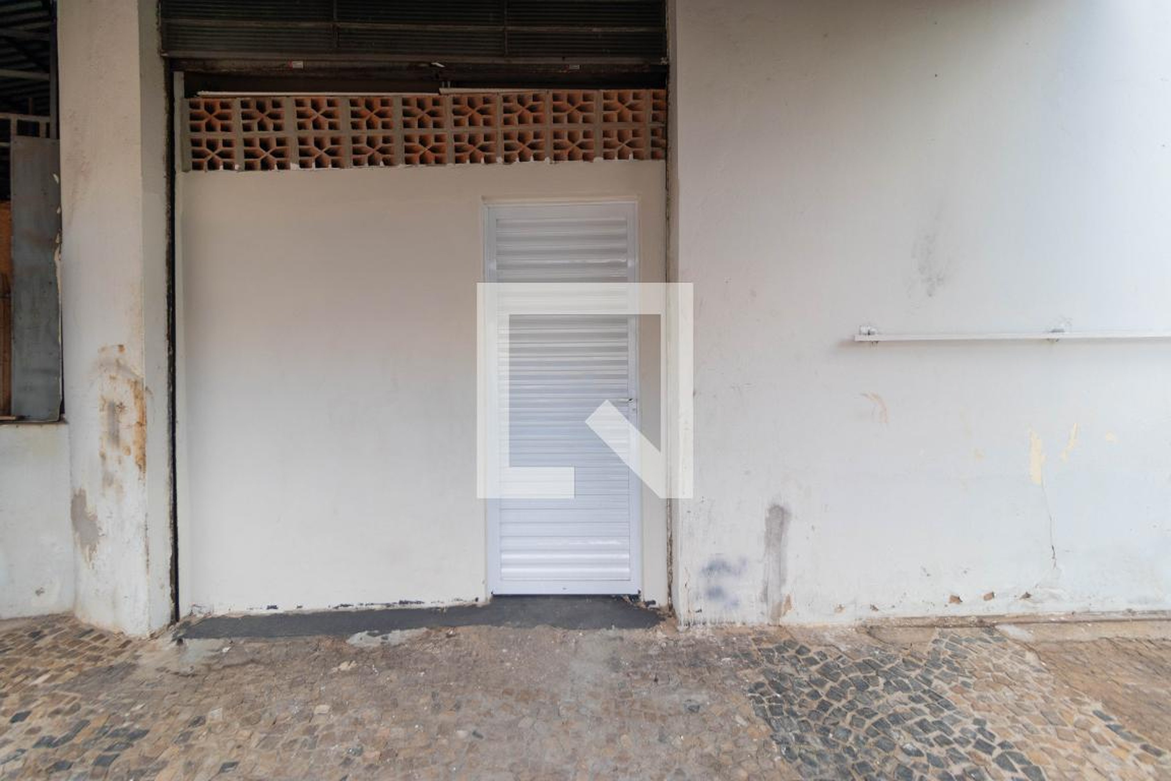 Fachada Condomínio em Rua Fernandópolis, 231