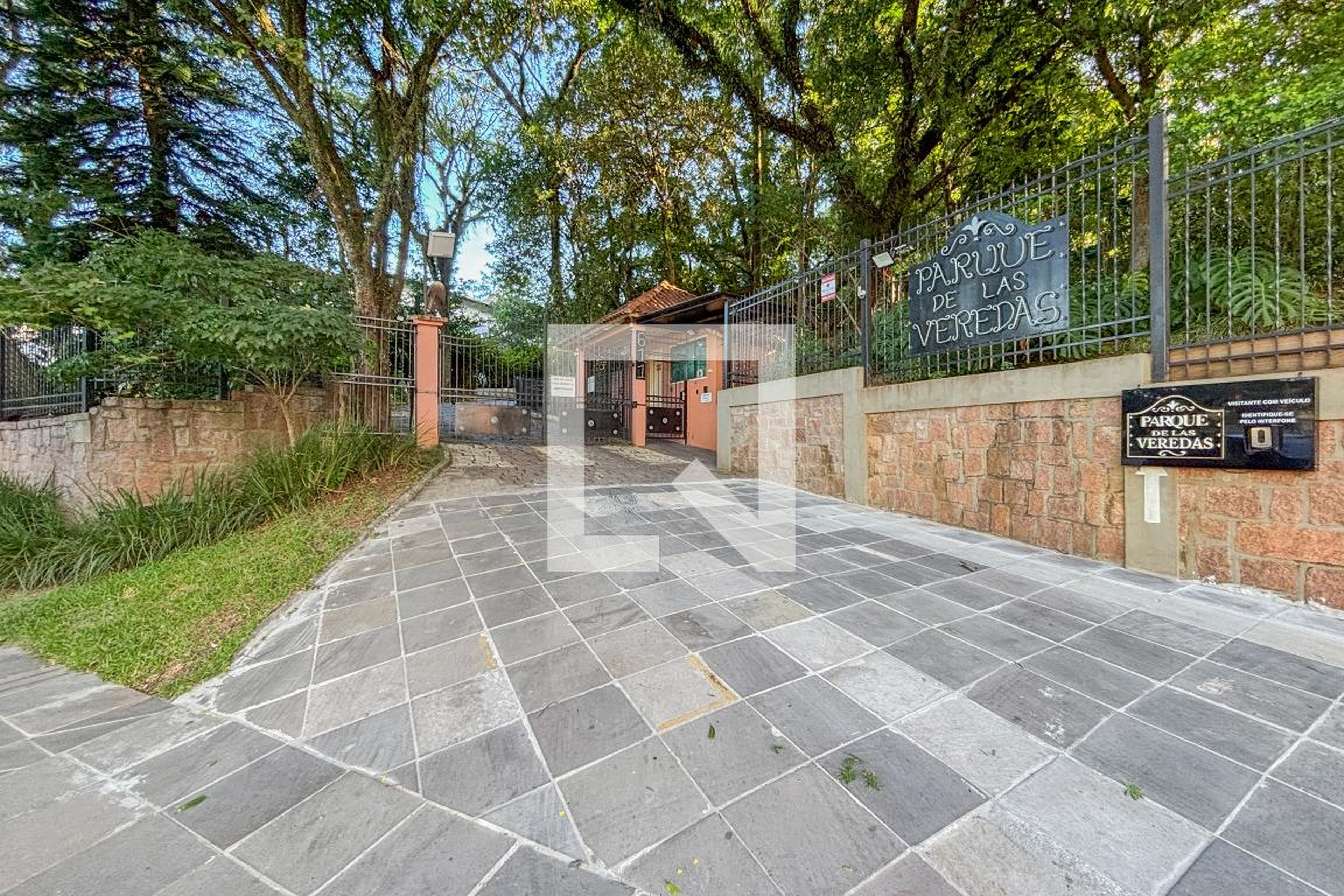 Fachada Condomínio Parque de Las Vereda