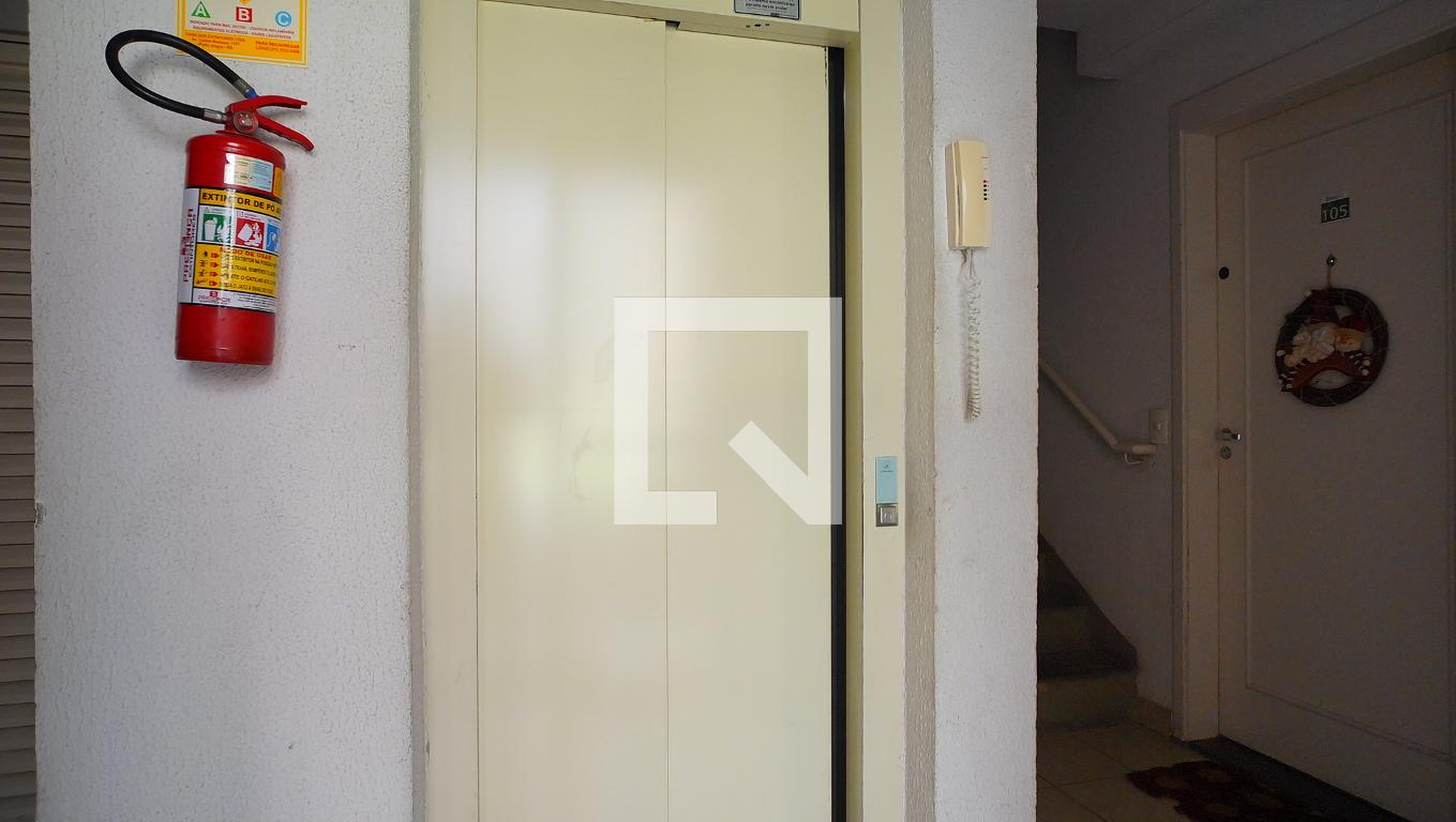 Elevador - Rossi Brisa